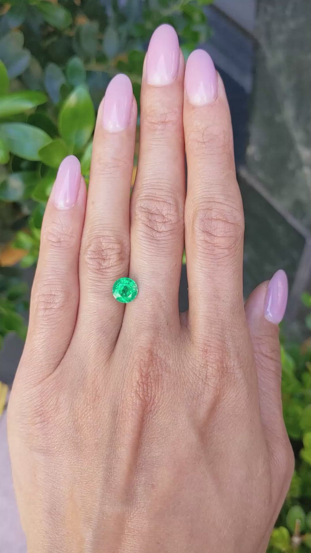 1.52 Ct. Emerald from Zambia Size Video