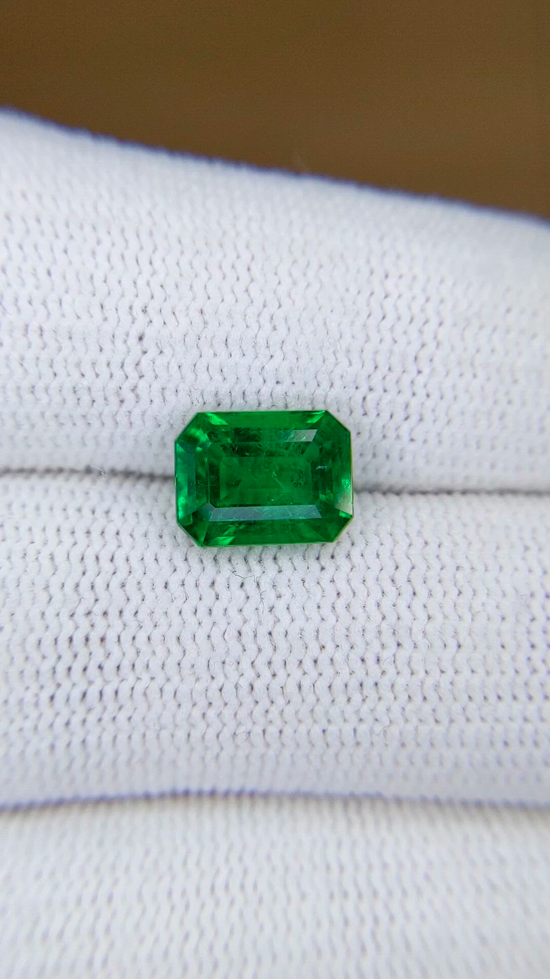 2.45 Ct. Emerald from Zambia Size Video