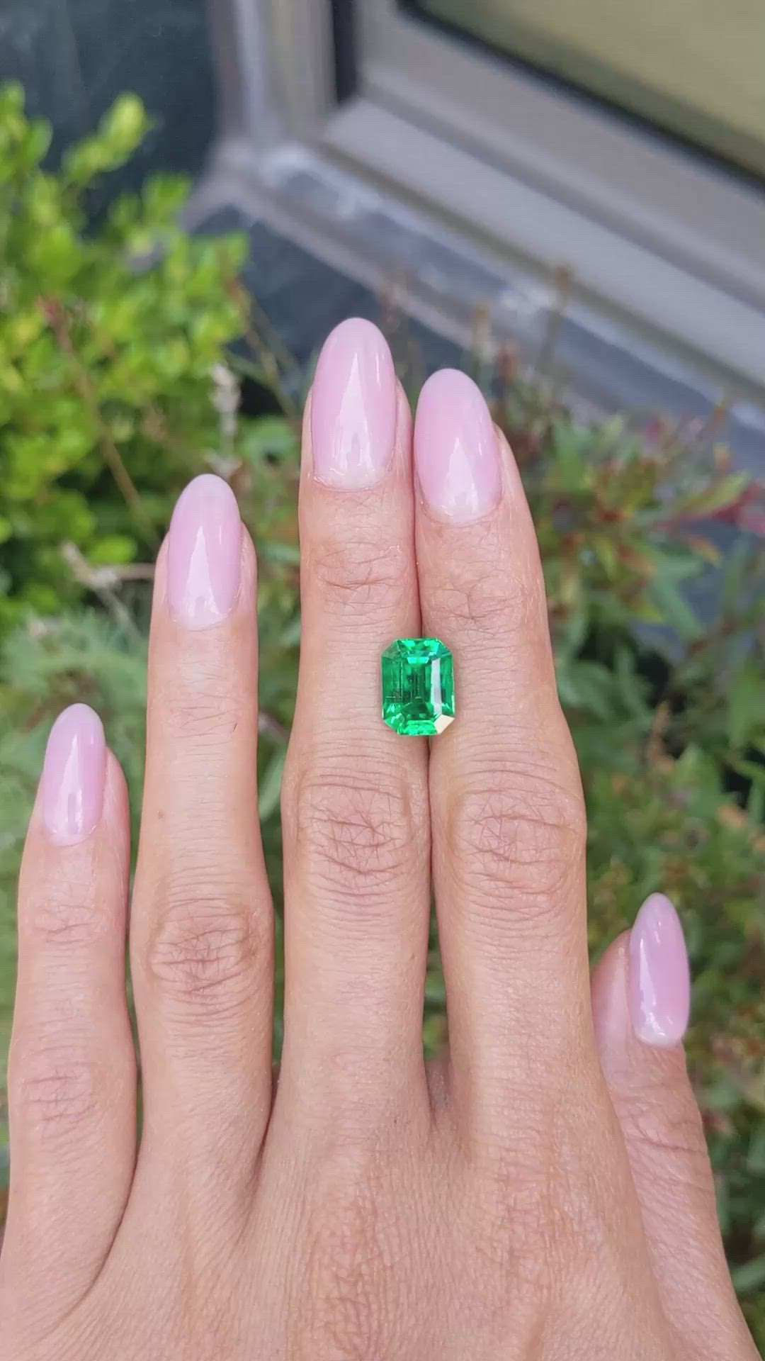 3.91 Ct. Emerald from Zambia Size Video