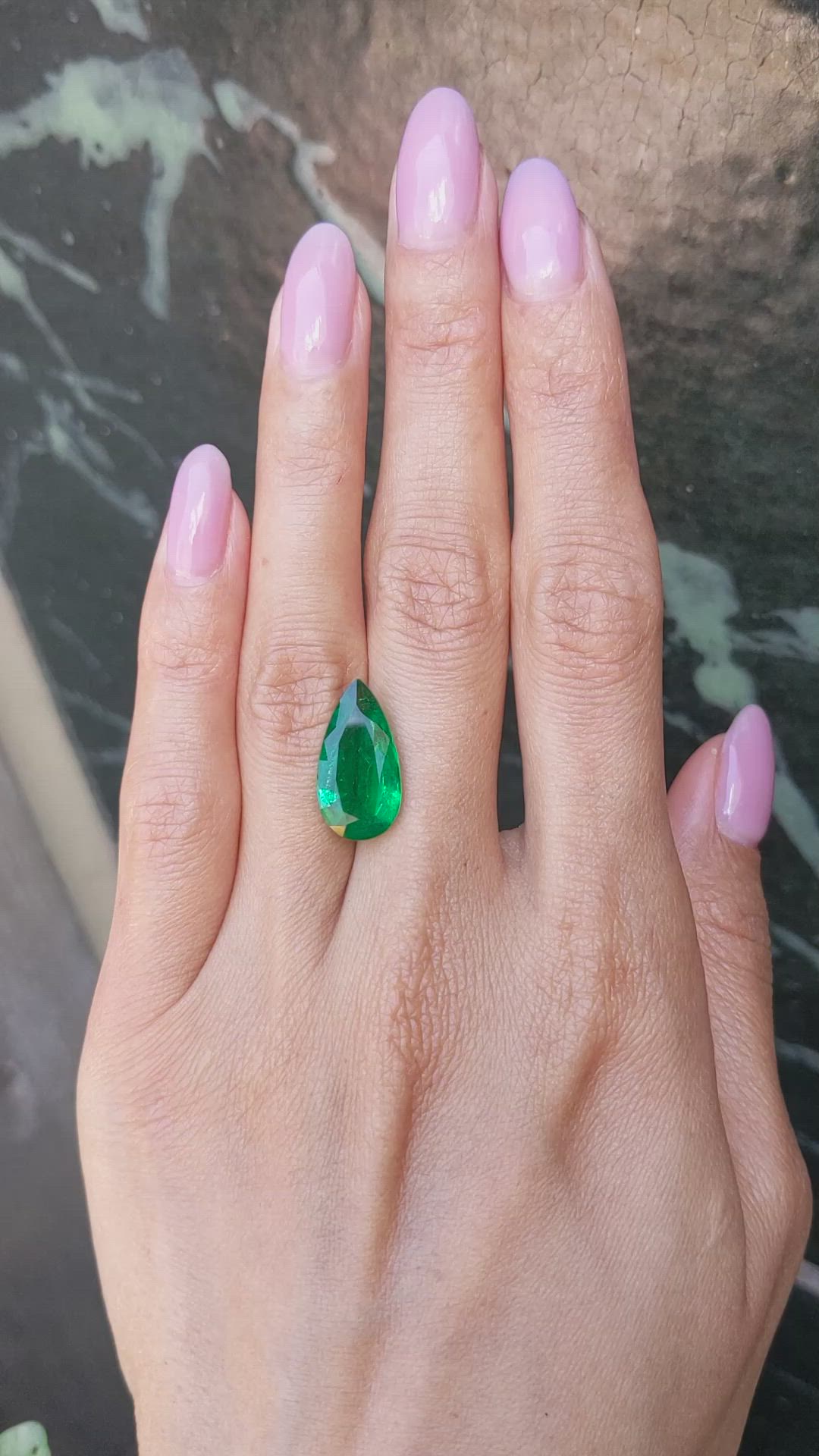 5.64 Ct. Emerald from Zambia Size Video