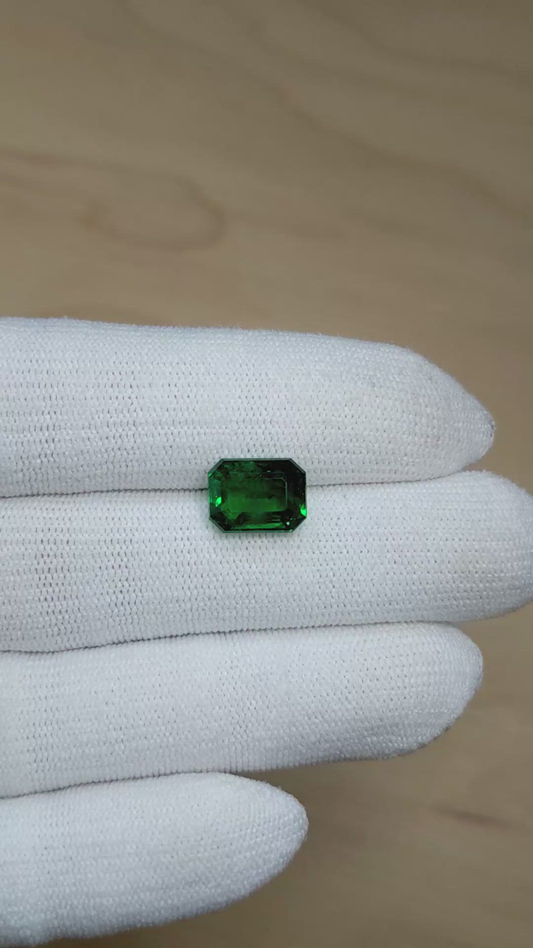 3.71 Ct. Emerald from Zambia Size Video