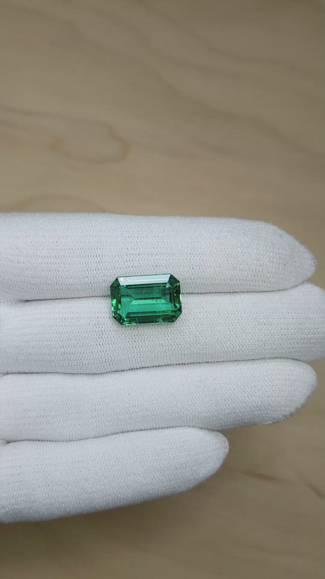 9.29 Ct. Emerald from Zambia Size Video