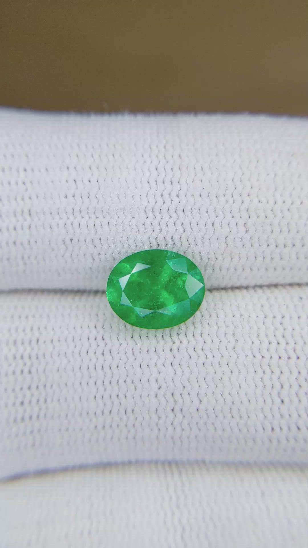 1.82 Ct. Emerald from Colombia Size Video
