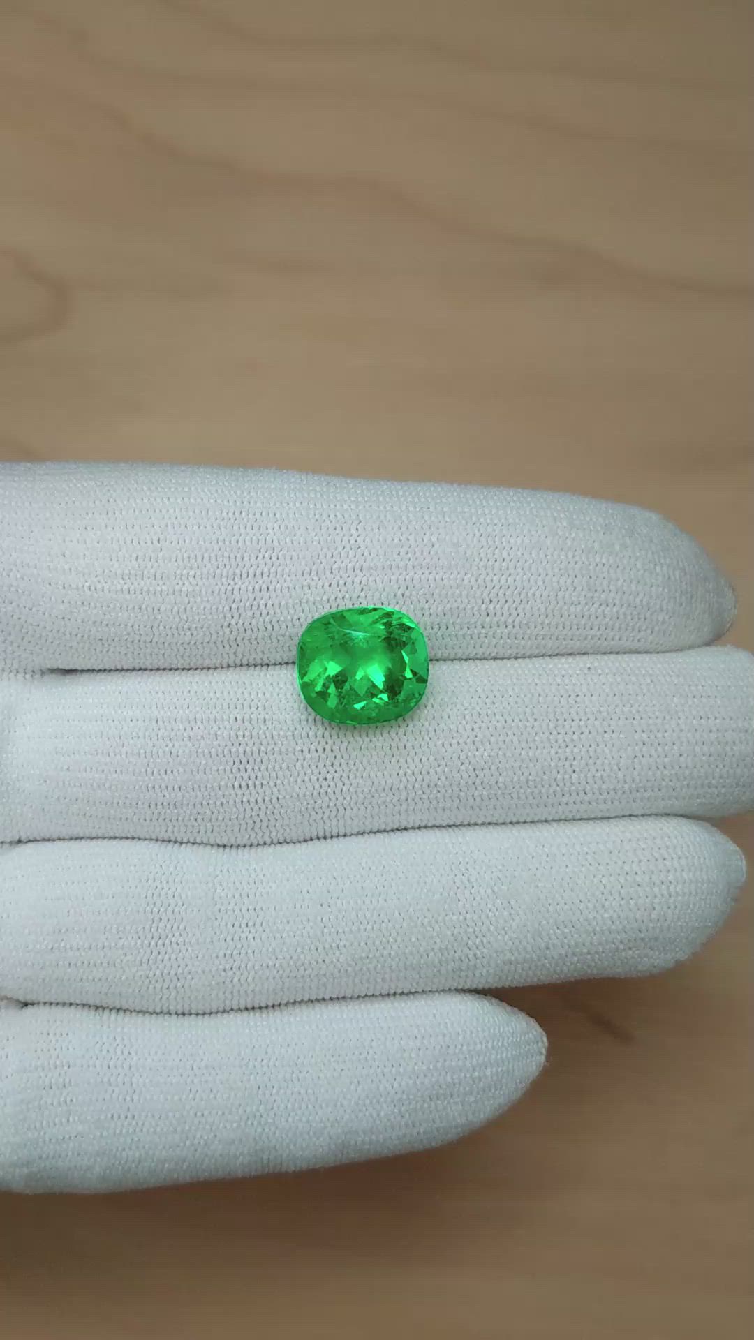 7.54 Ct. Emerald from Colombia Size Video