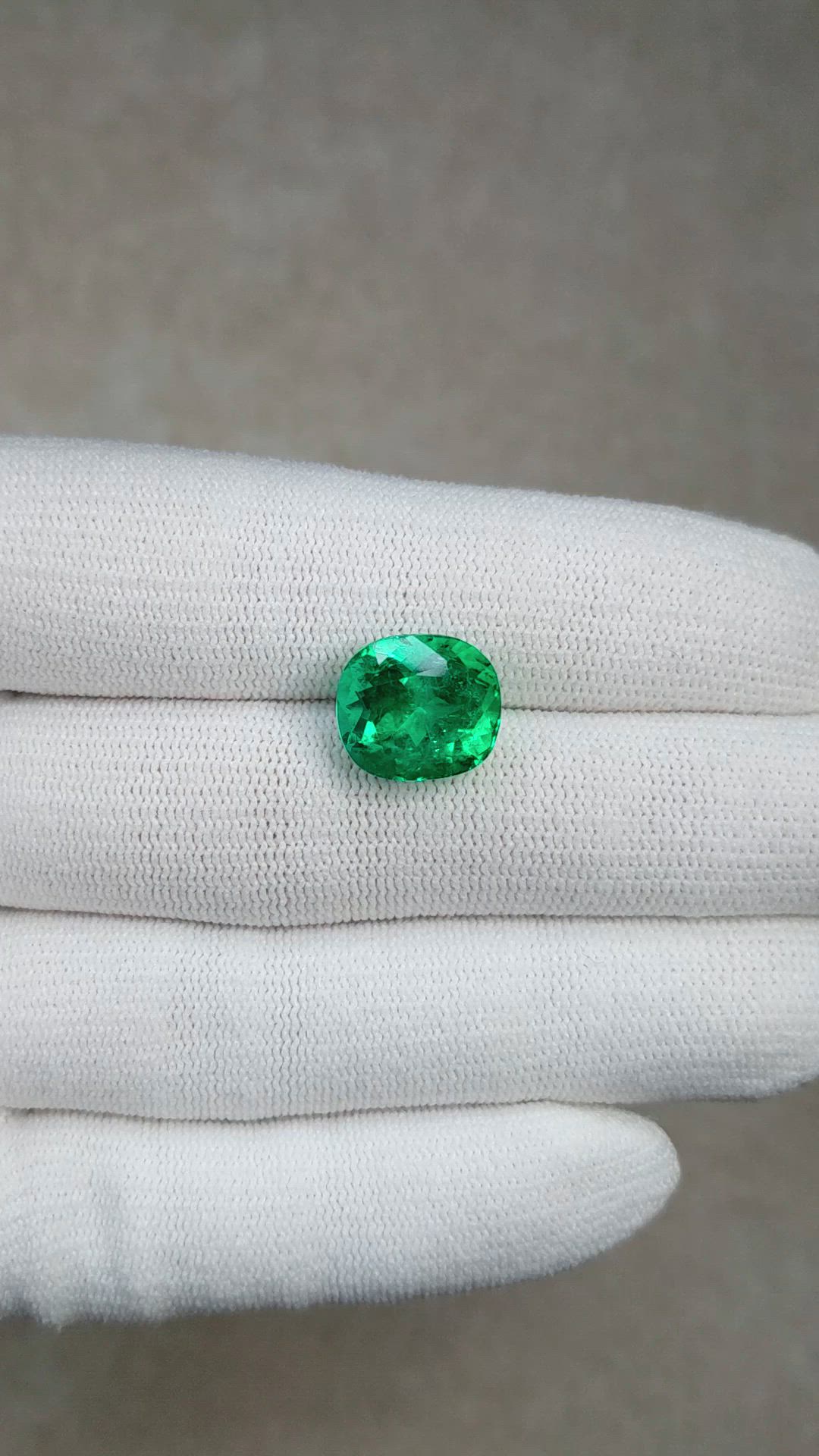 7.35 Ct. Emerald from Colombia Size Video