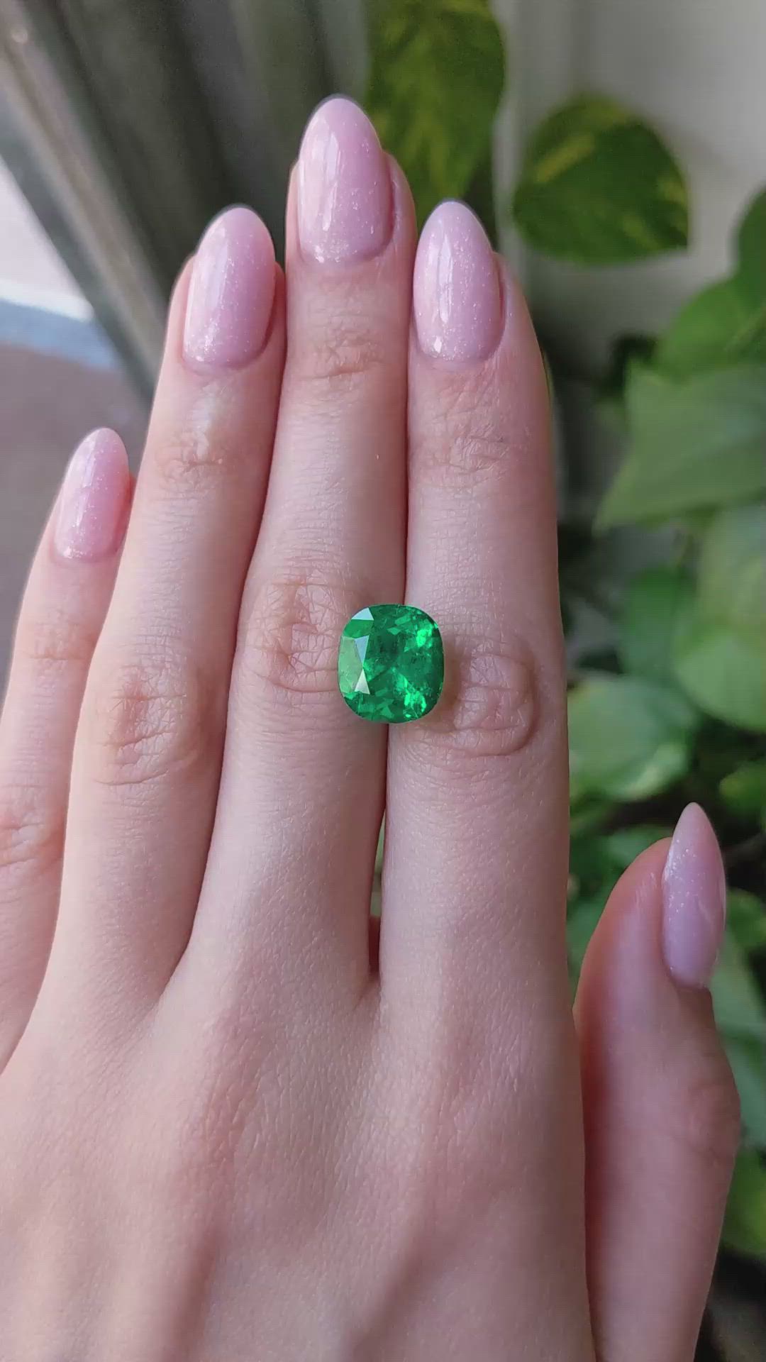 7.54 Ct. Emerald from Colombia Size Video