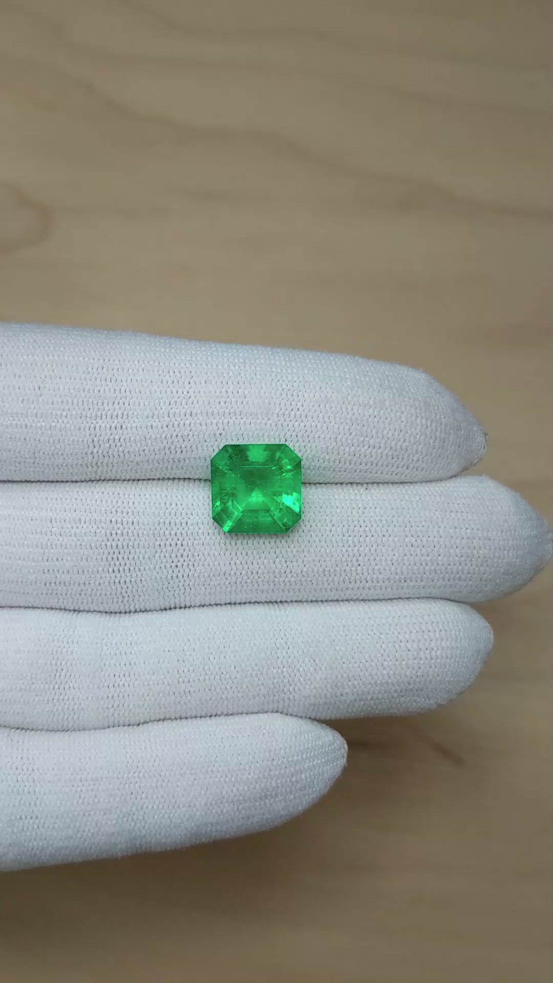 5.67 Ct. Emerald from Colombia Size Video