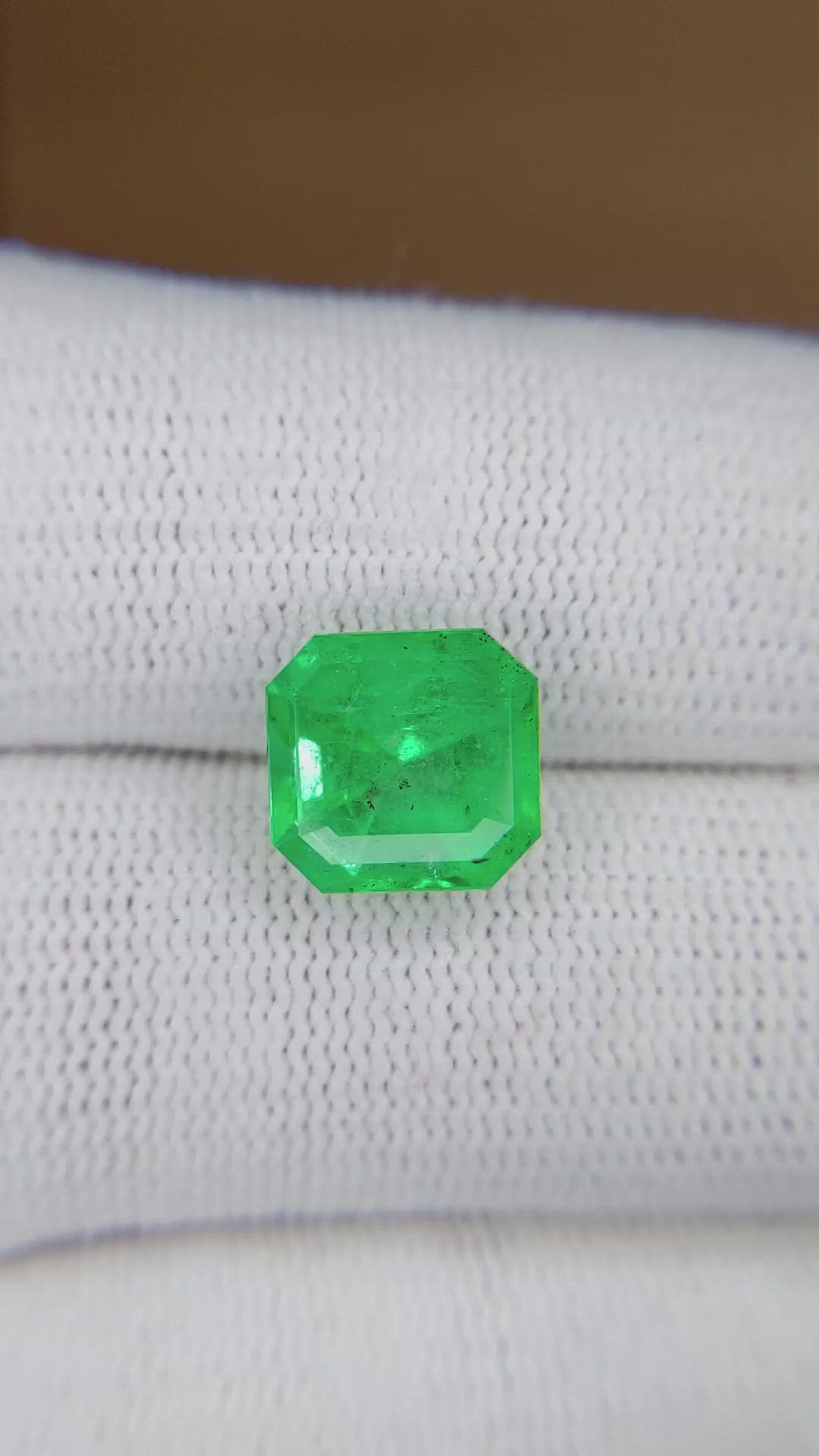 3.83 Ct. Emerald from Colombia Size Video