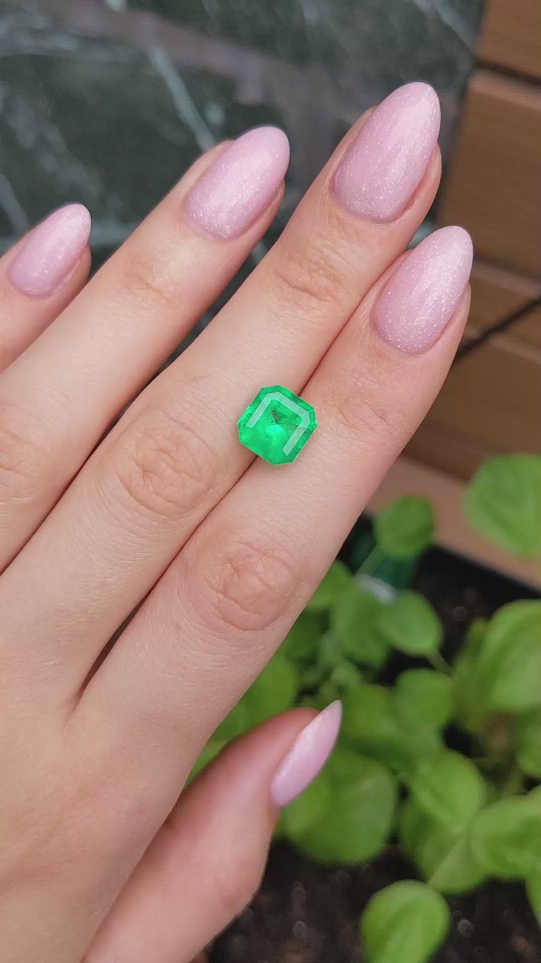 3.83 Ct. Emerald from Colombia Size Video