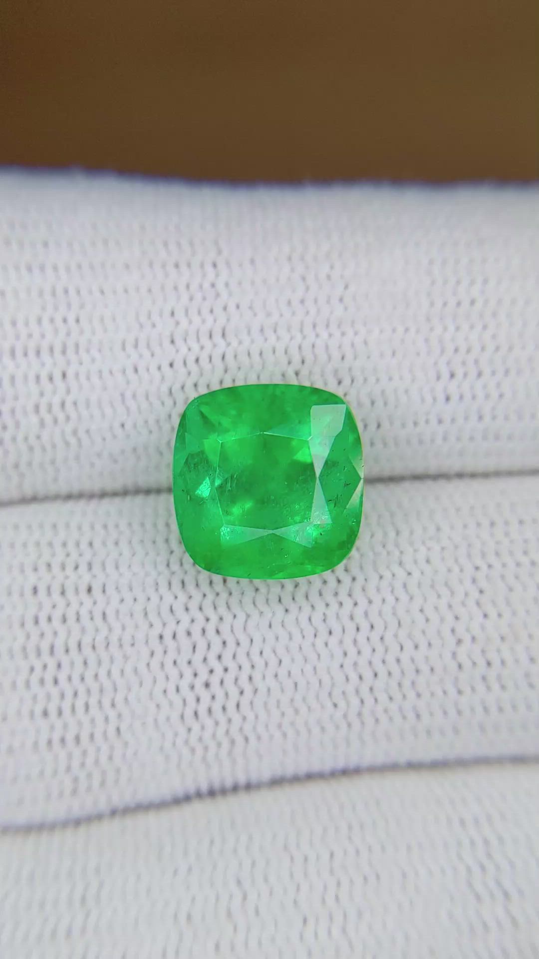 4.85 Ct. Emerald from Colombia Size Video
