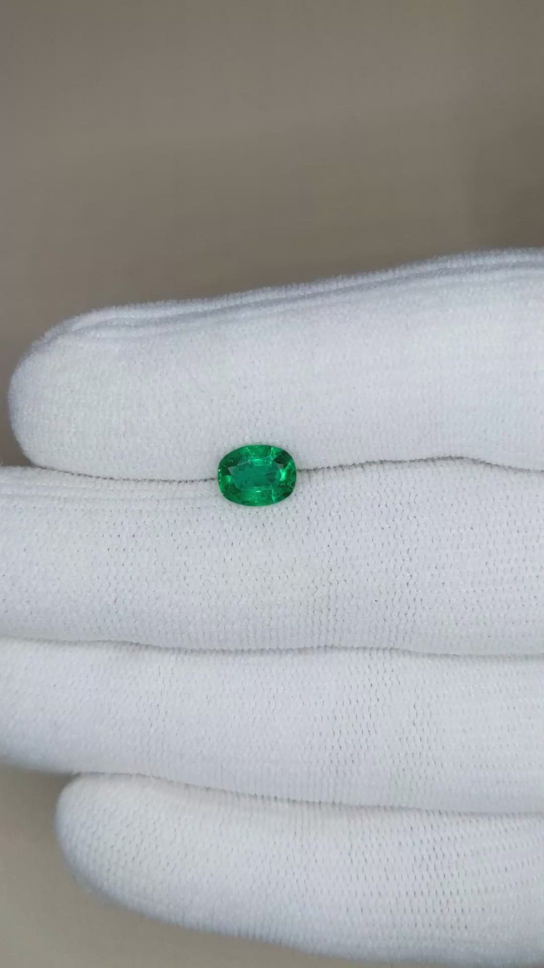 0.90 Ct. Emerald from Zambia Size Video