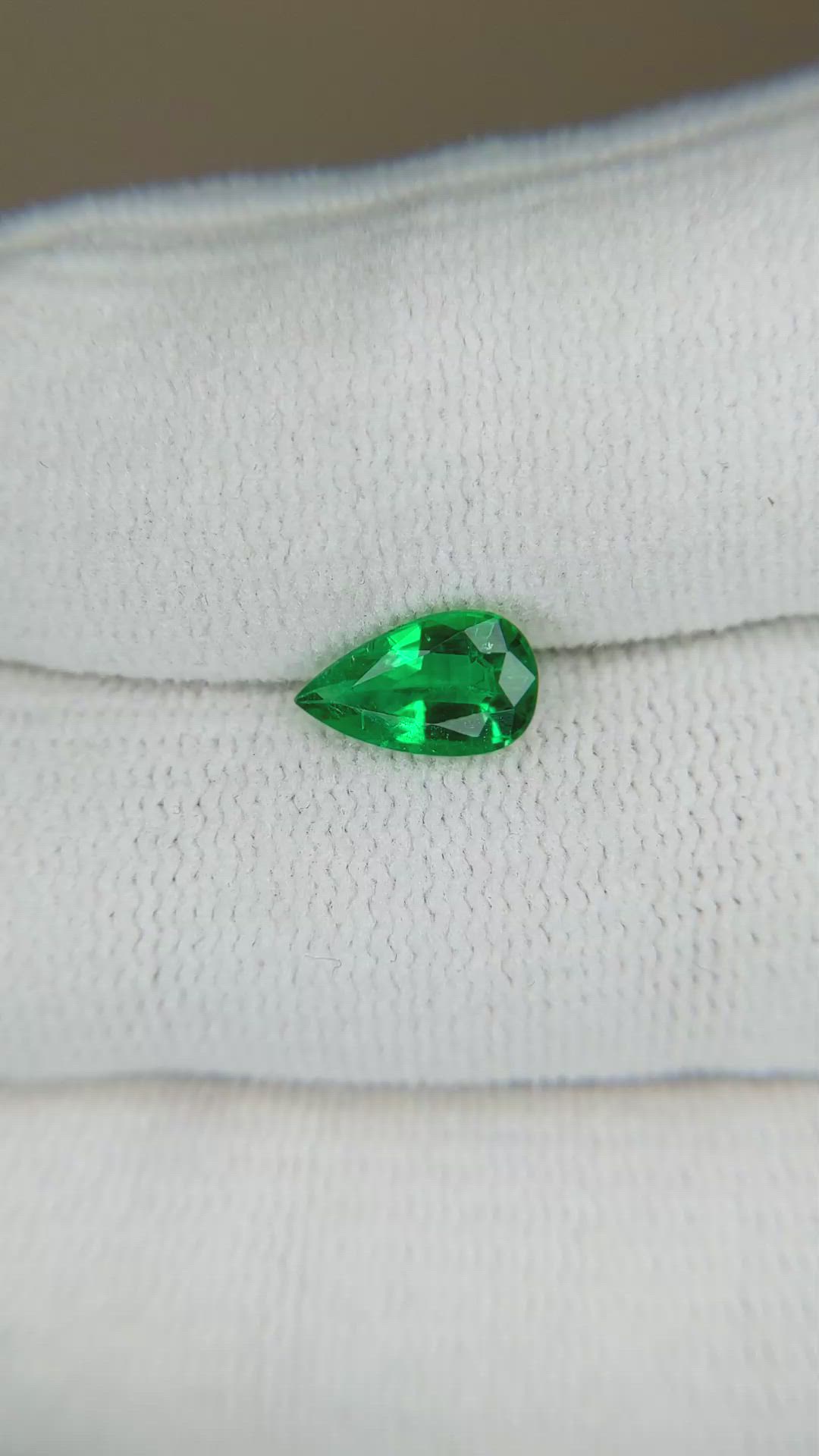 0.88 Ct. Emerald from Zambia Size Video