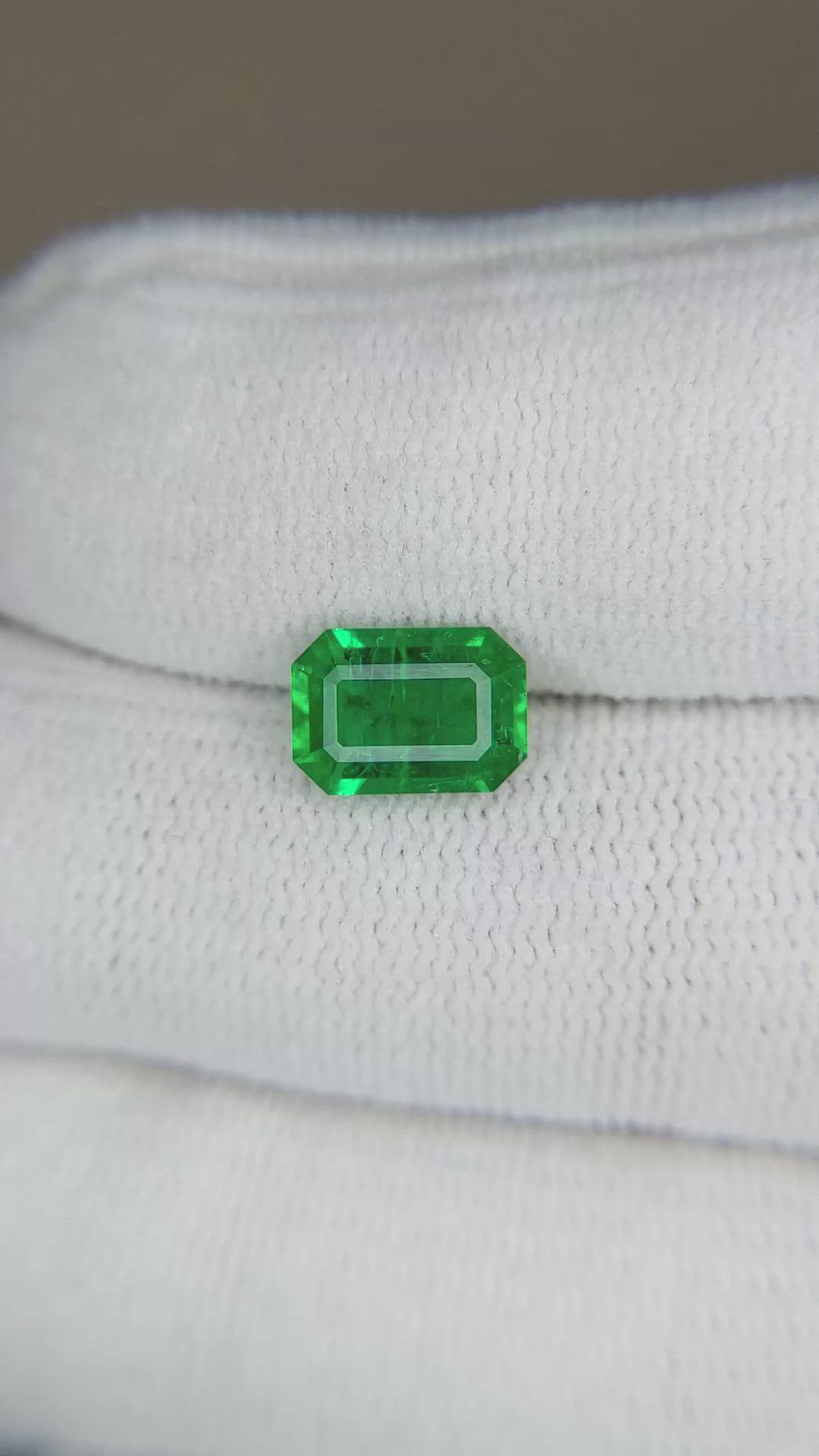 1.53 Ct. Emerald from Zambia Size Video