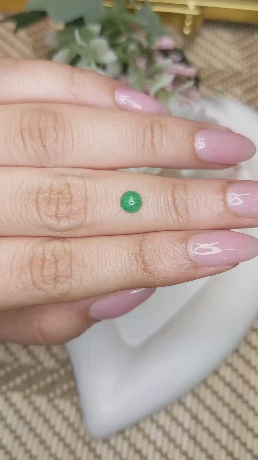 0.46 Ct. Cabochon Emerald from Colombia - Muzo Size Video