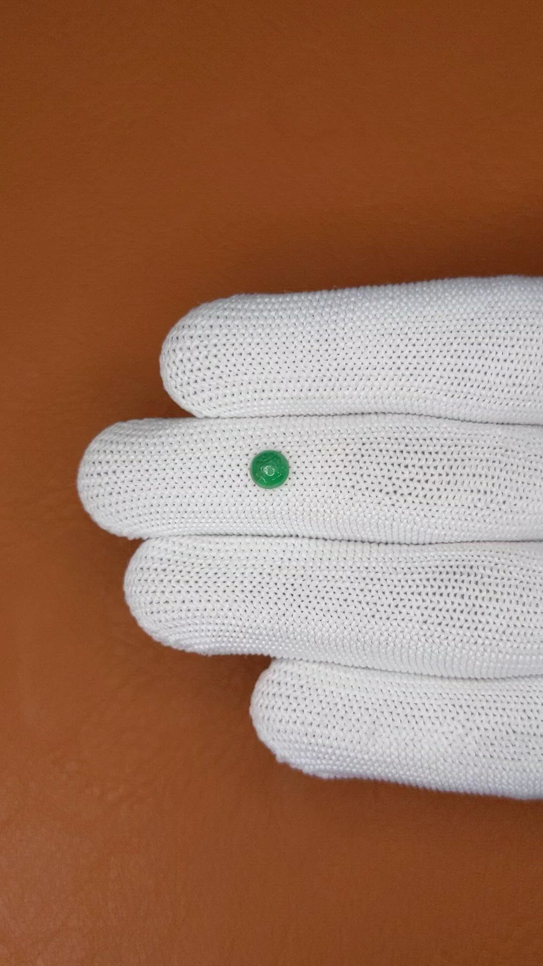0.46 Ct. Cabochon Emerald from Colombia - Muzo Size Video