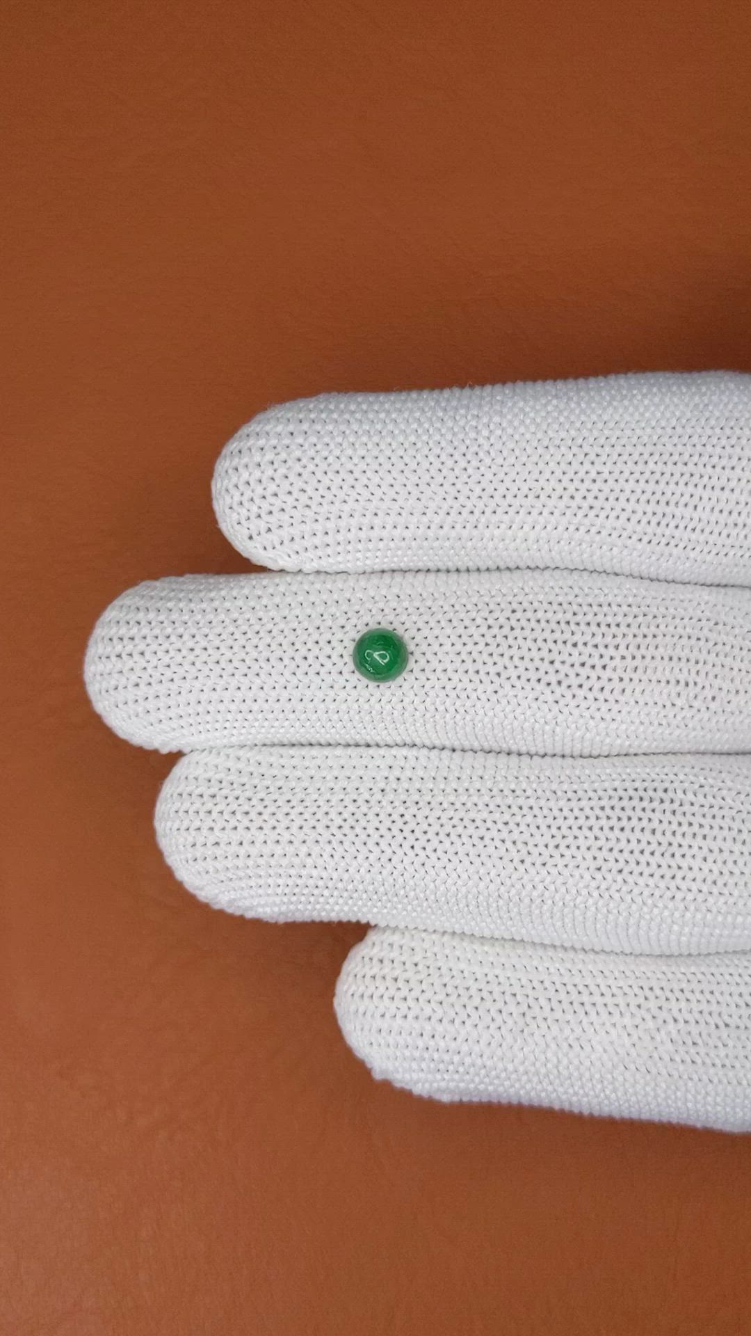 0.52 Ct. Cabochon Emerald from Colombia - Muzo Size Video