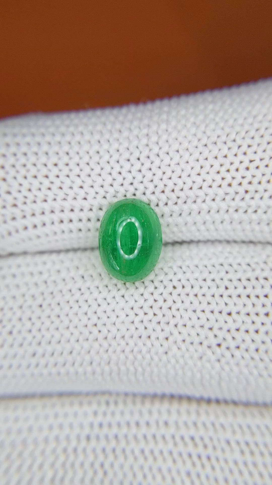 1.83 Ct. Cabochon Emerald from Colombia - Muzo Size Video