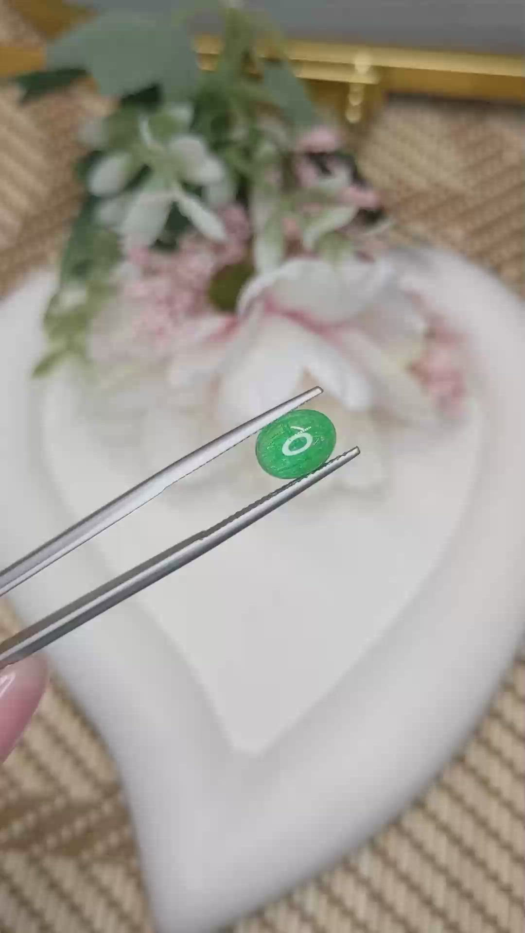 1.83 Ct. Cabochon Emerald from Colombia - Muzo Size Video