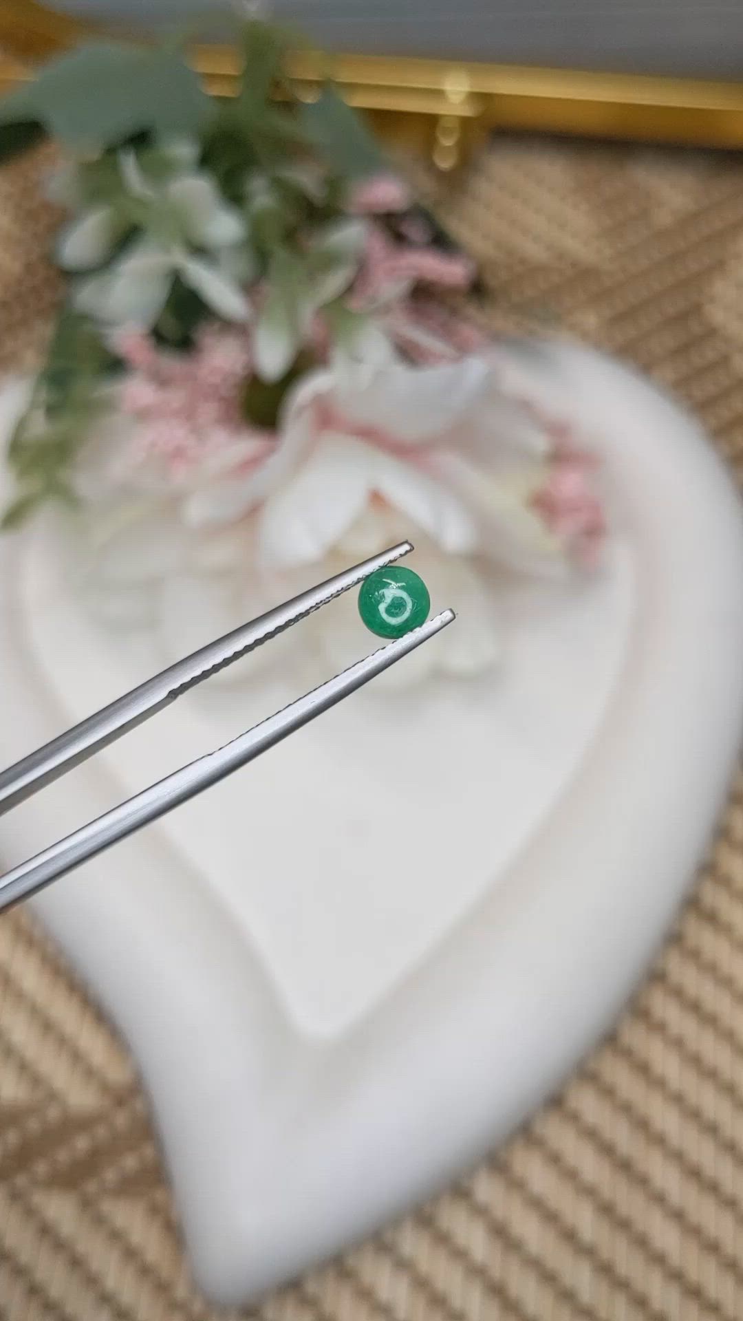 0.45 Ct. Cabochon Emerald from Colombia - Muzo Size Video