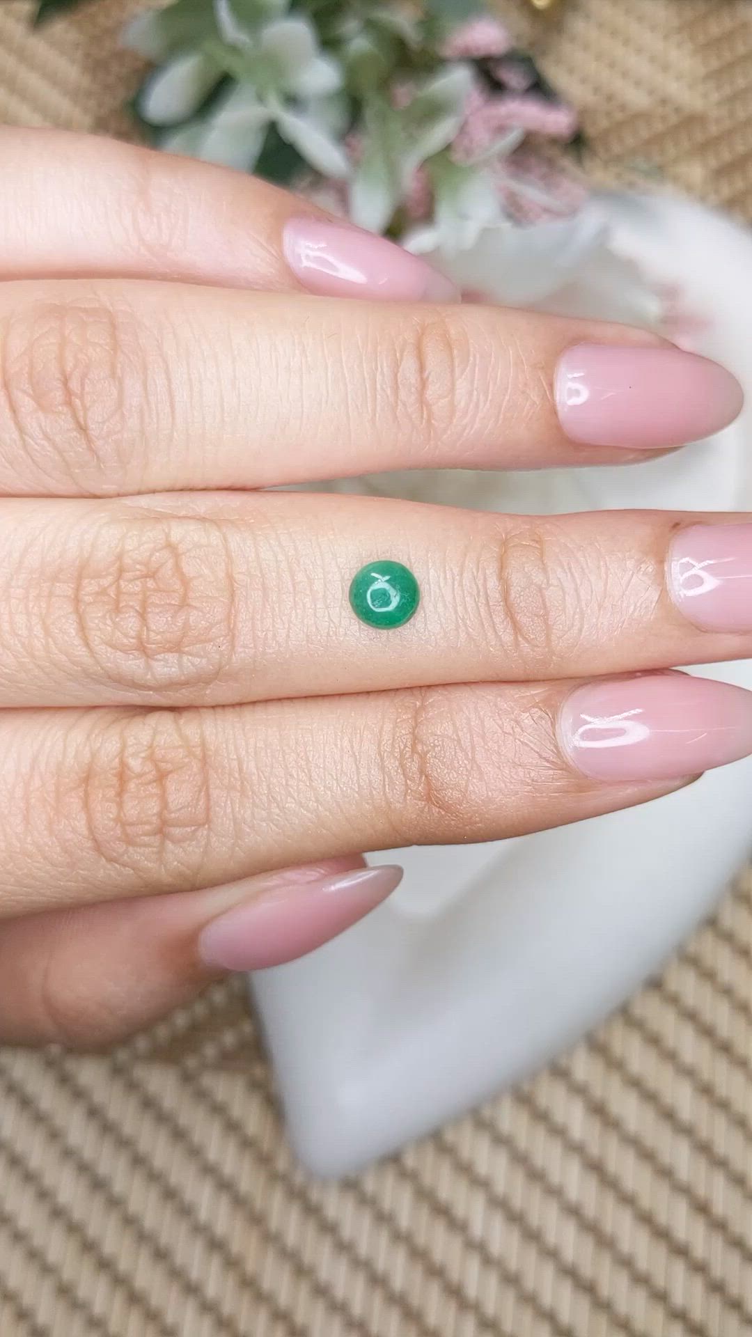 0.45 Ct. Cabochon Emerald from Colombia - Muzo Size Video