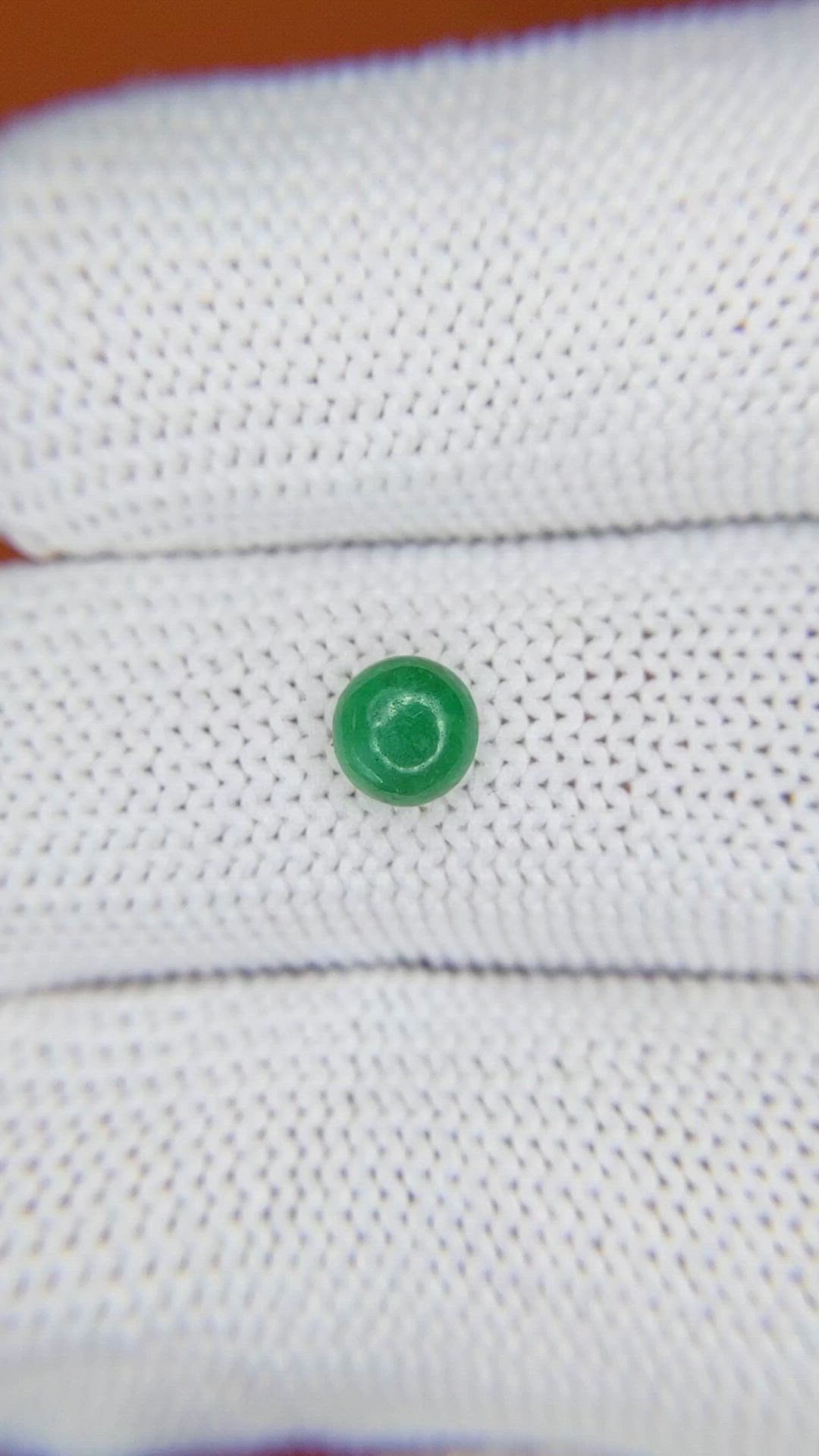 0.45 Ct. Cabochon Emerald from Colombia - Muzo Size Video