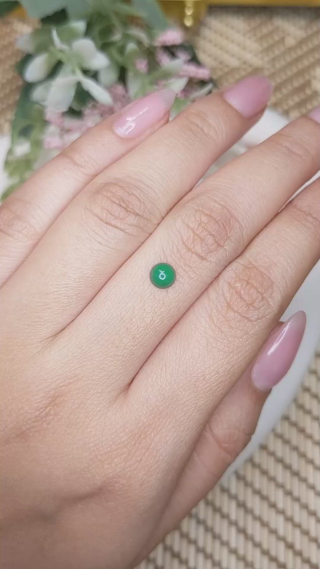 0.40 Ct. Cabochon Emerald from Colombia - Muzo Size Video