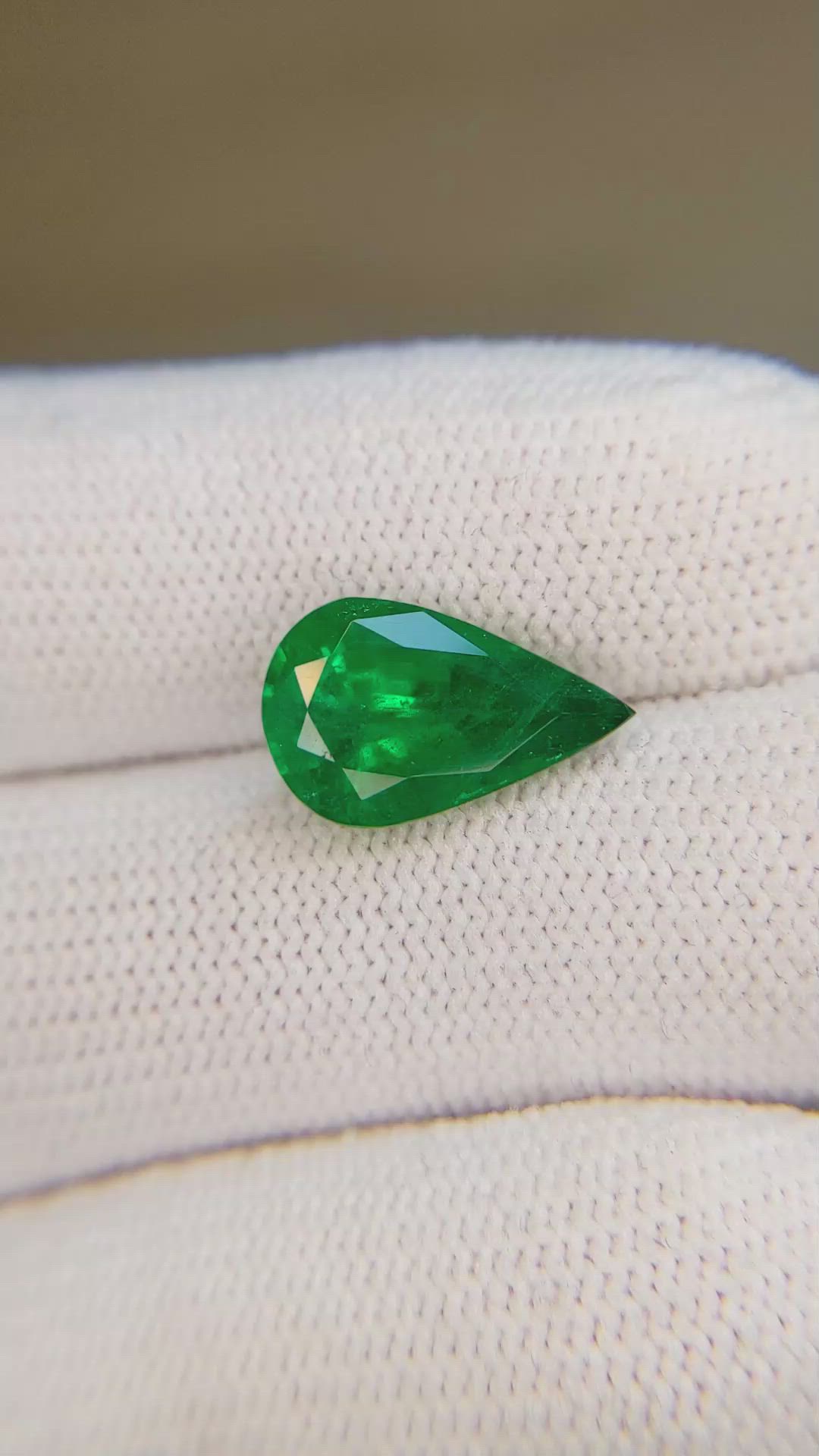 3.14 Ct. Emerald from Zambia Size Video