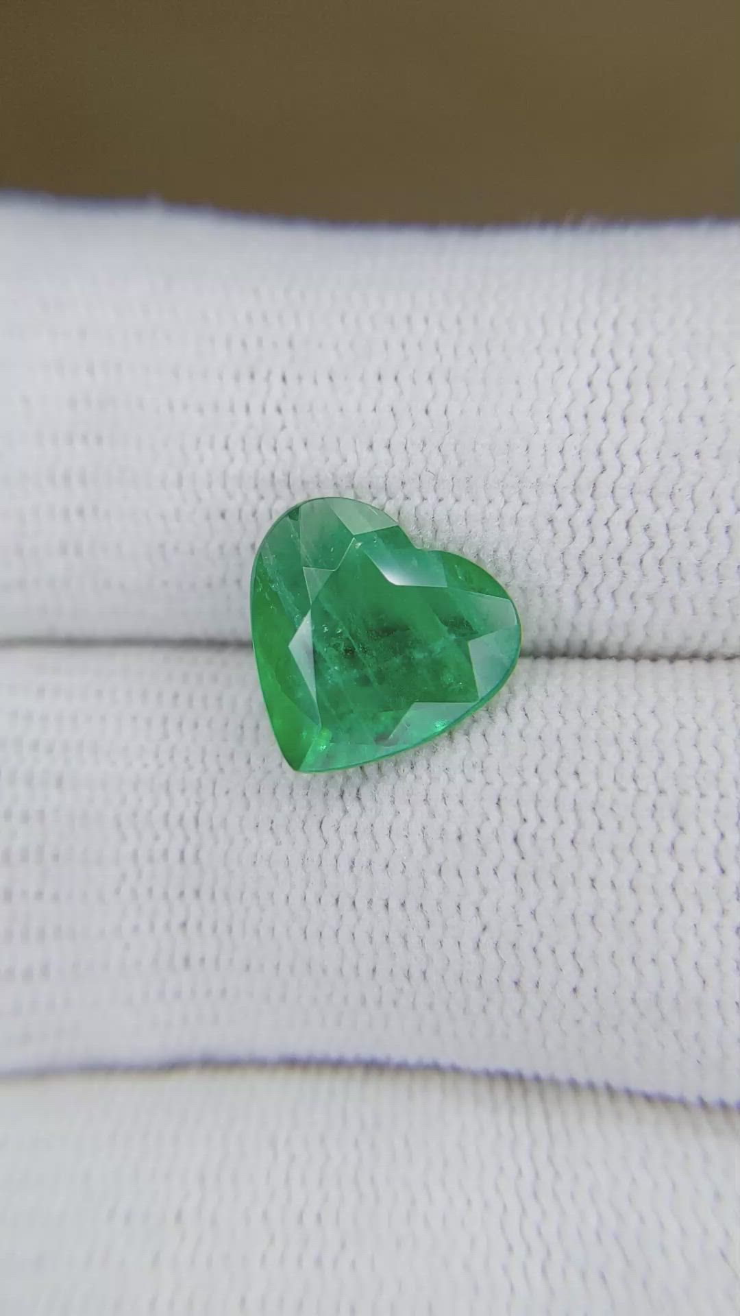 2.55 Ct. Emerald from Brazil Size Video