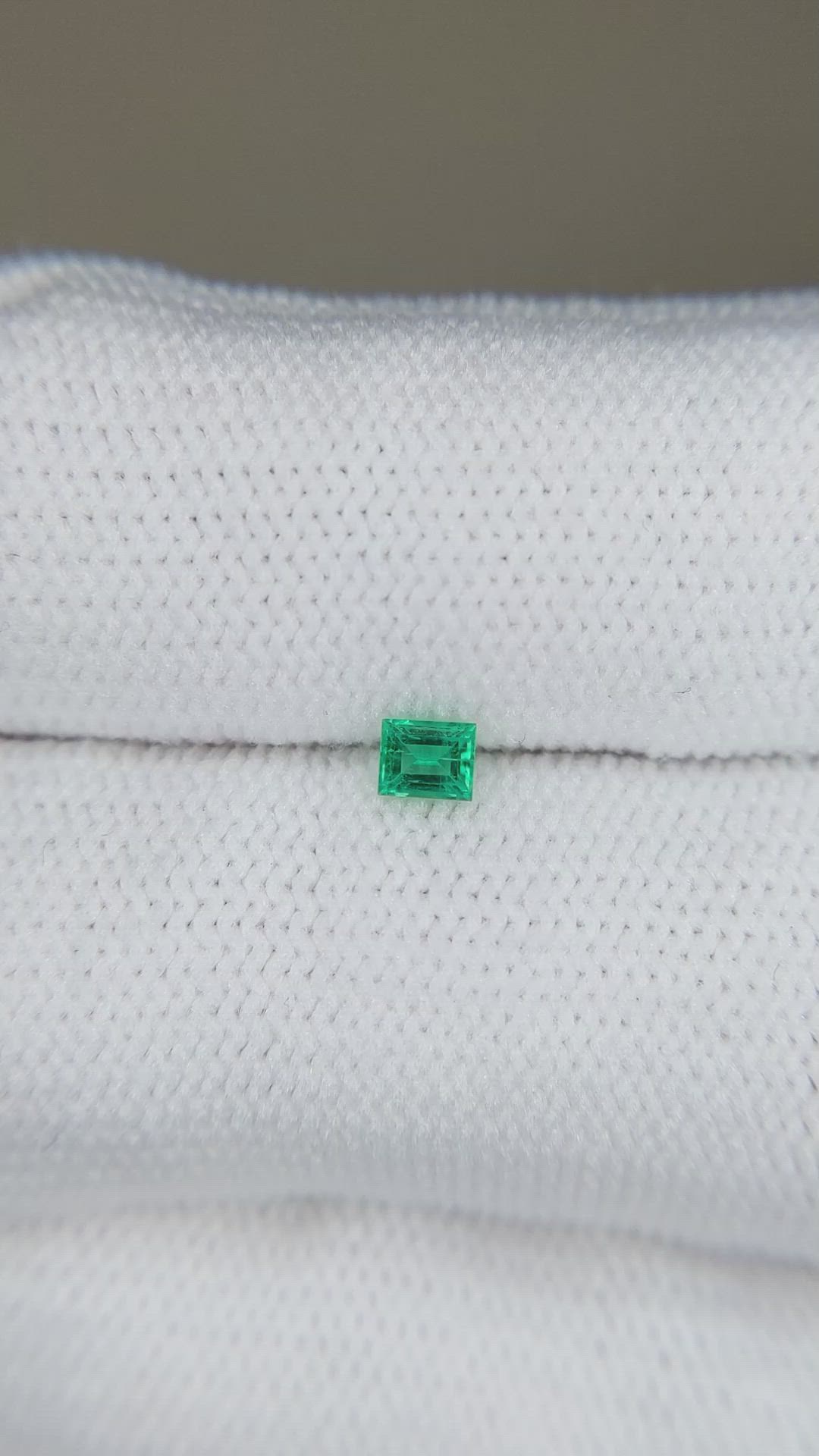 0.13 Ct. Emerald from Afghanistan Size Video