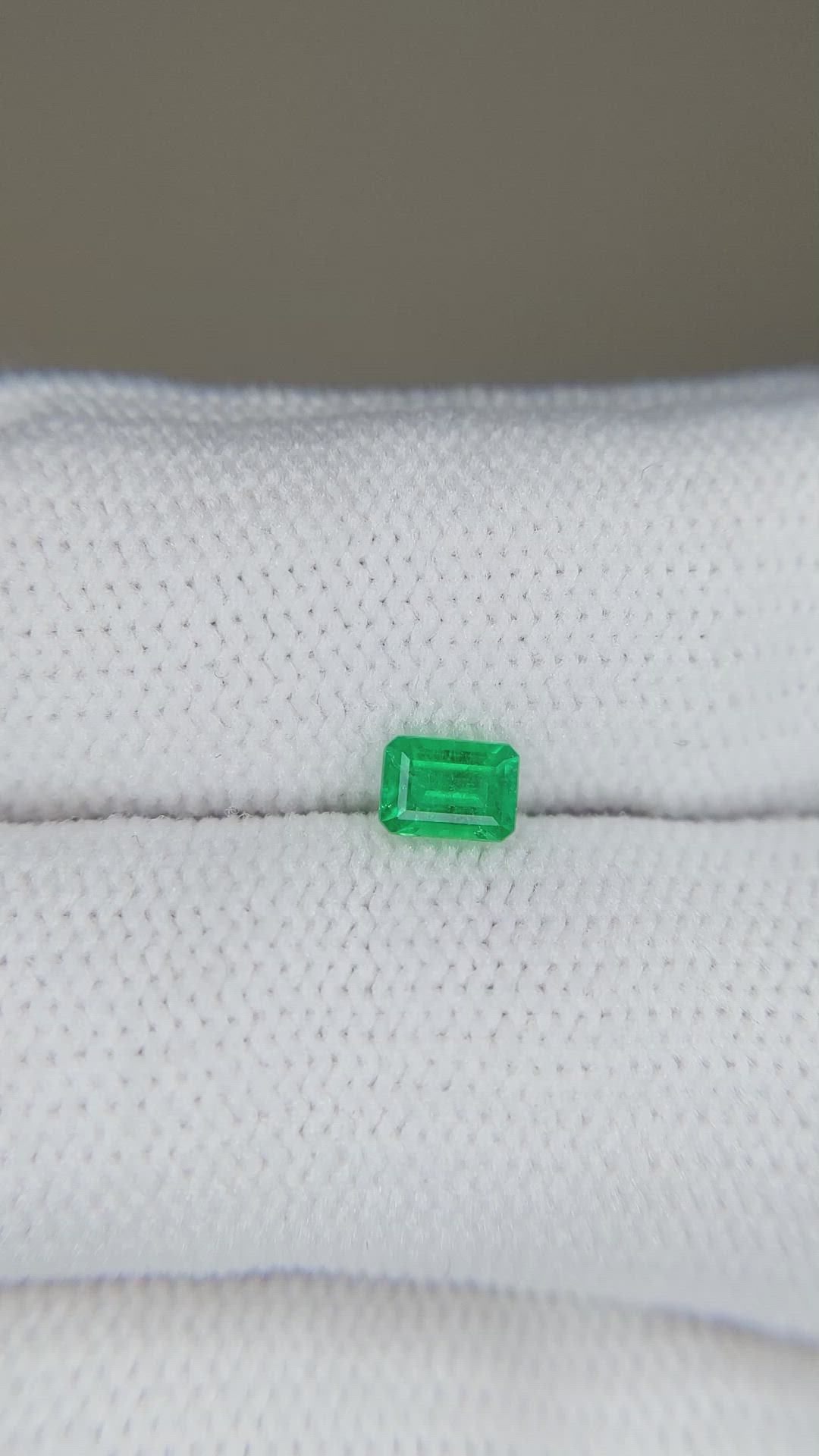 0.28 Ct. Emerald from Afghanistan Size Video