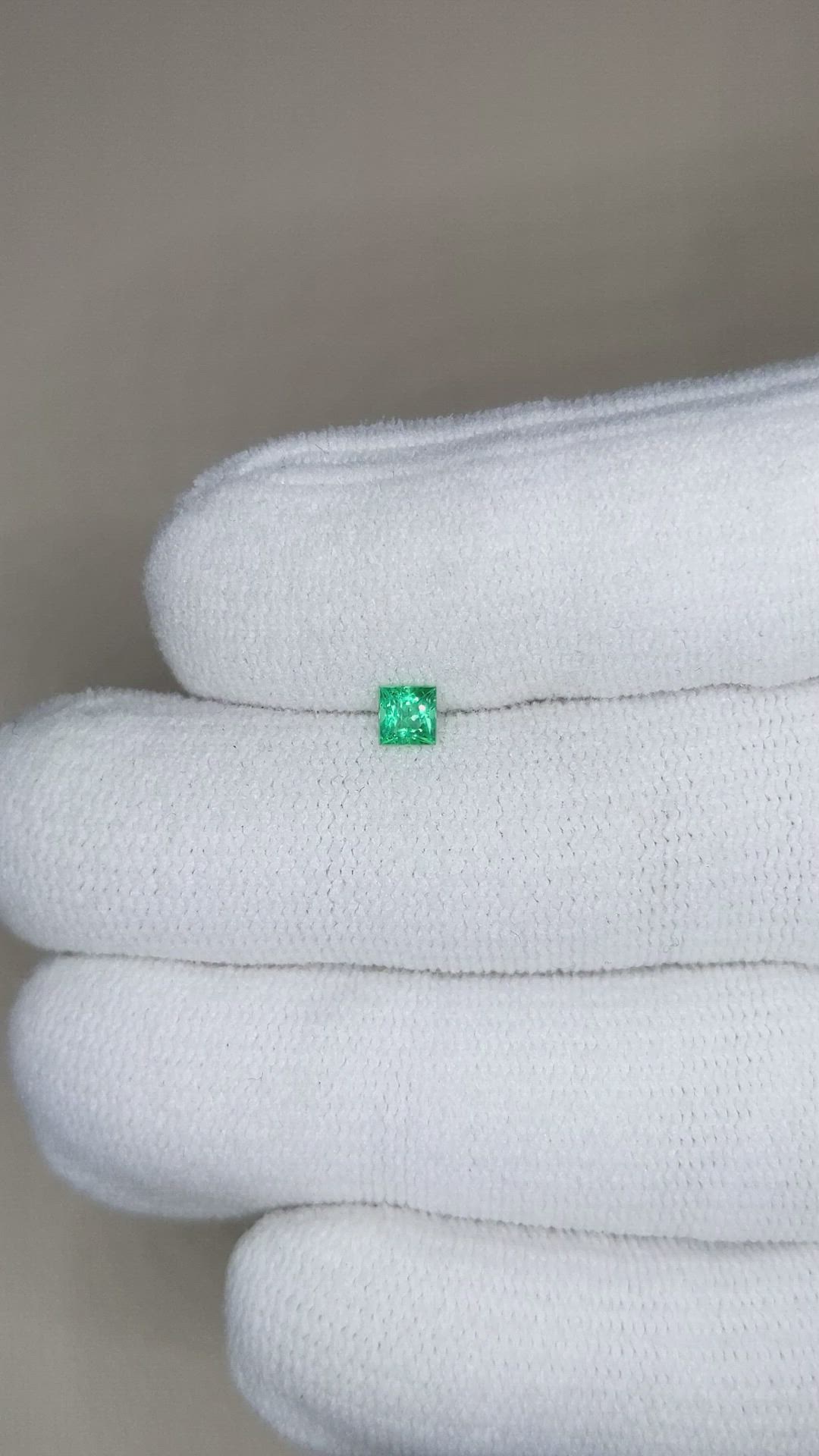 0.18 Ct. Emerald from Afghanistan Size Video