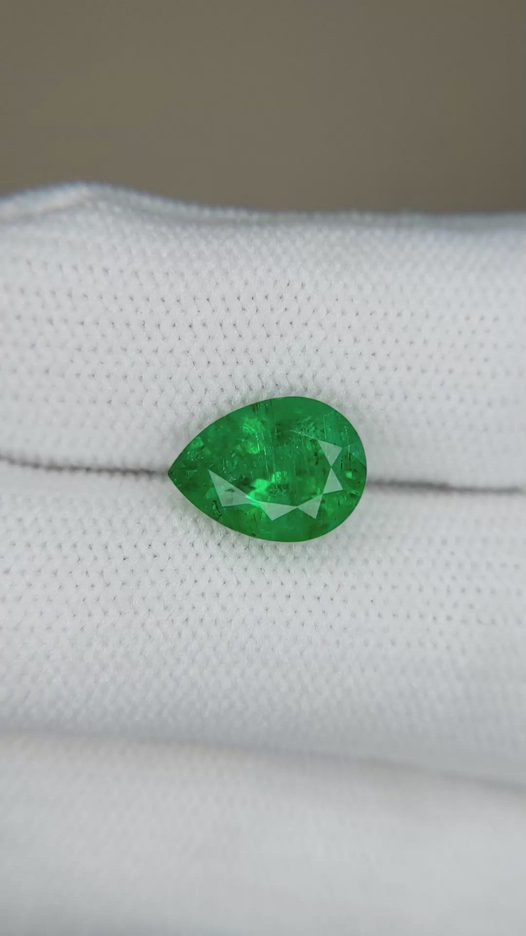 2.52 Ct. Emerald from Zambia Size Video