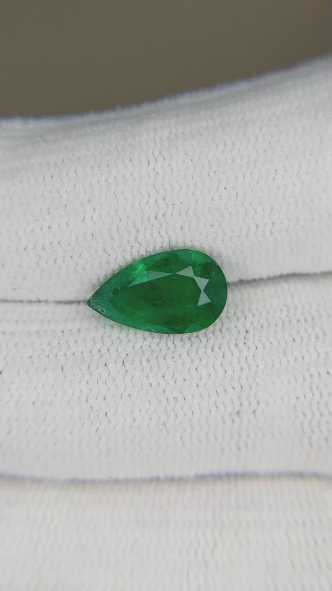 2.56 Ct. Emerald from Zambia Size Video