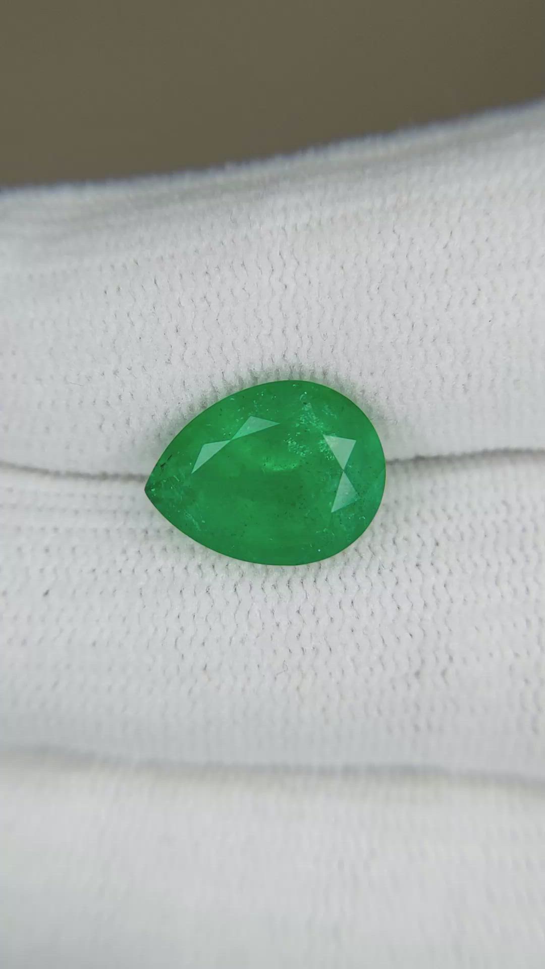 4.52 Ct. Emerald from Zambia Size Video