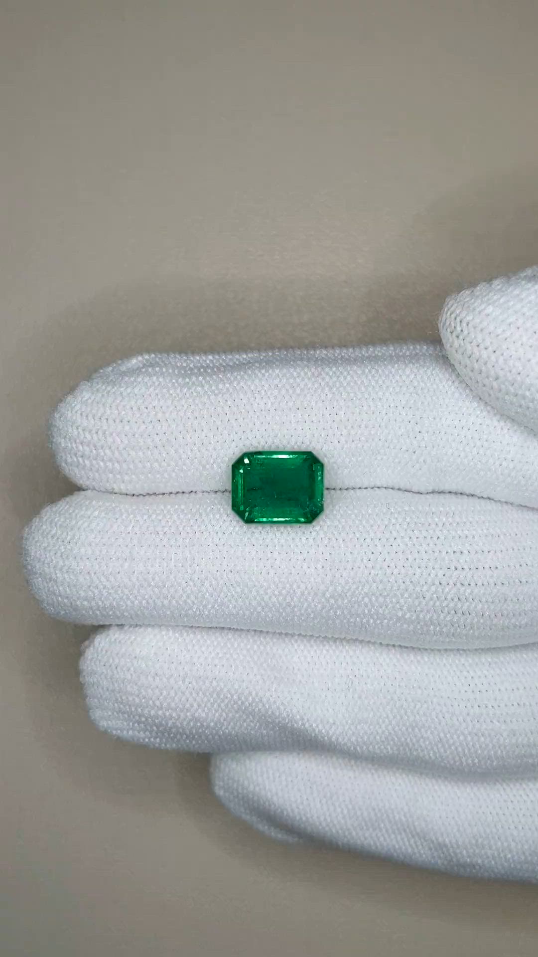 3.22 Ct. Emerald from Zambia Size Video