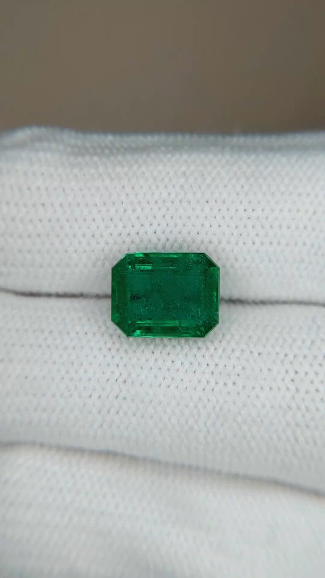 3.22 Ct. Emerald from Zambia Size Video