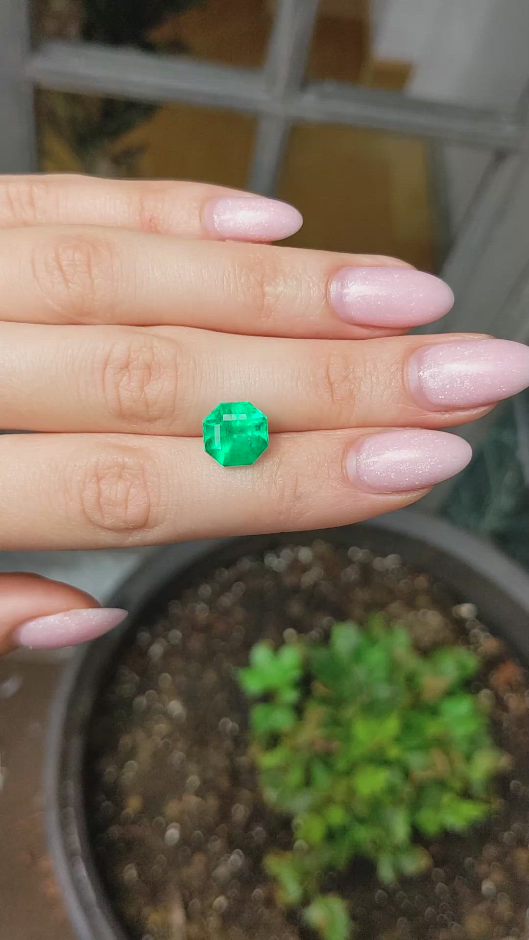 4.90 Ct. Emerald from Colombia Size Video