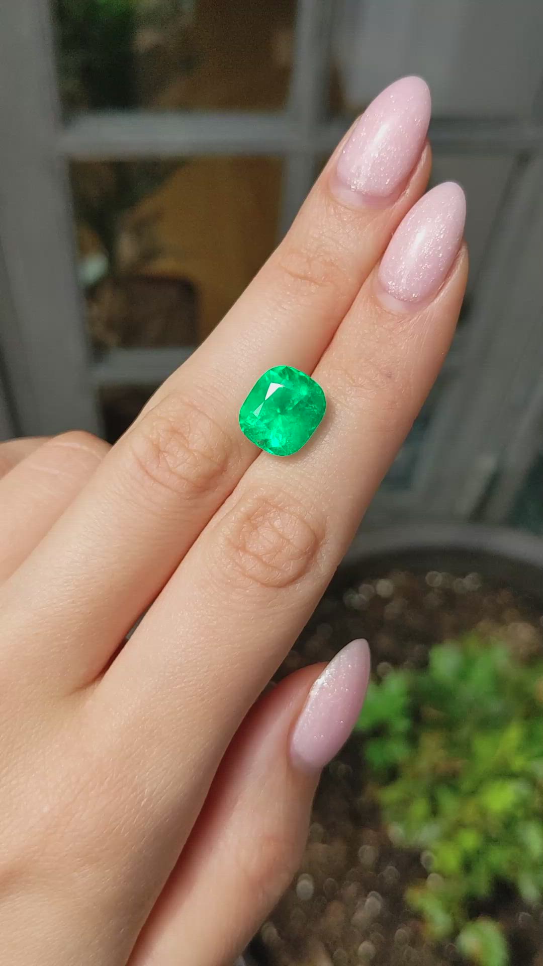 6.39 Ct. Emerald from Colombia Size Video