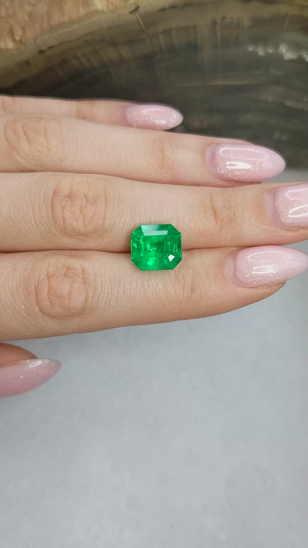 5.42 Ct. Emerald from Colombia - Muzo Size Video
