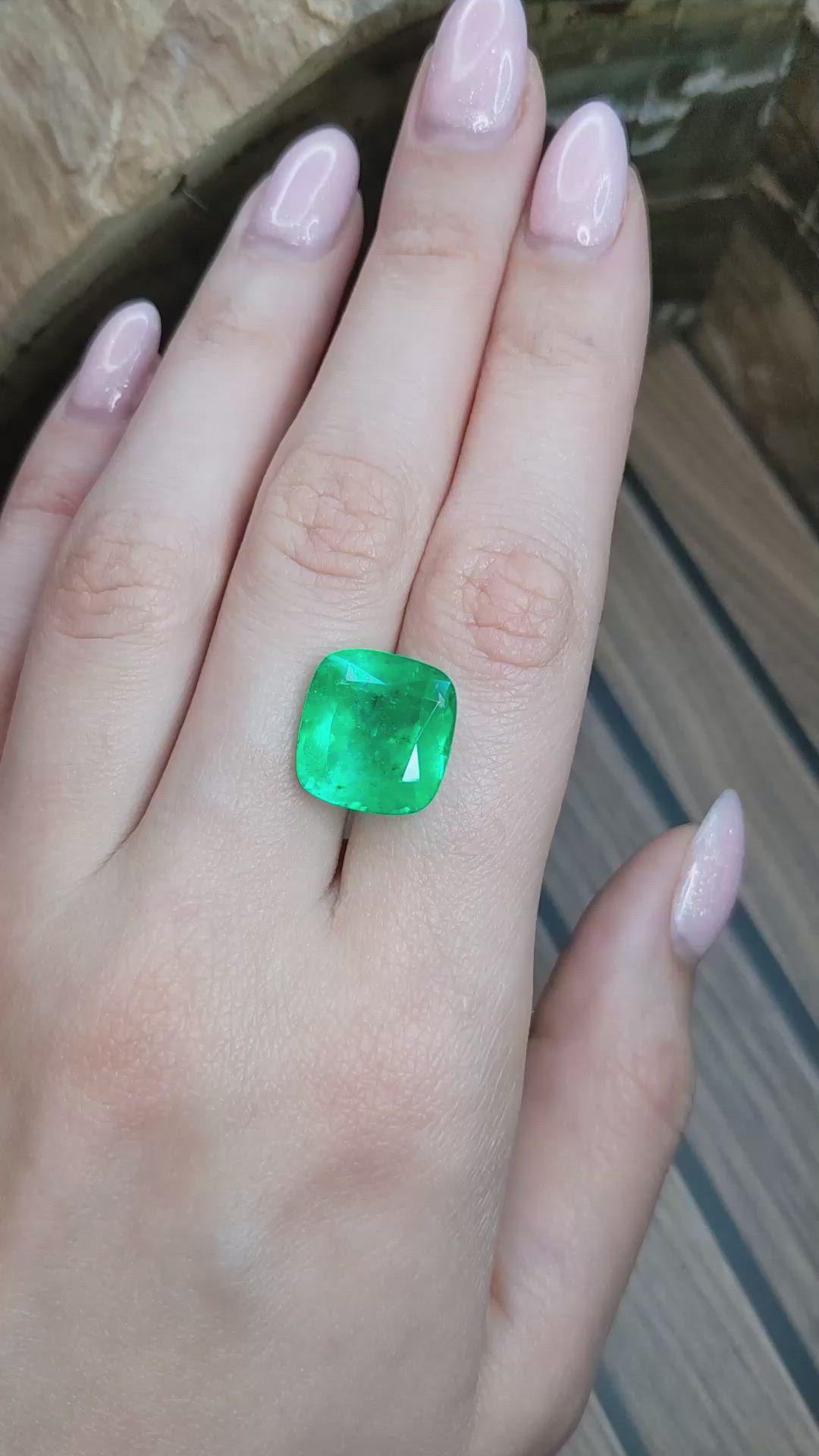 11.57 Ct. Emerald from Colombia Size Video