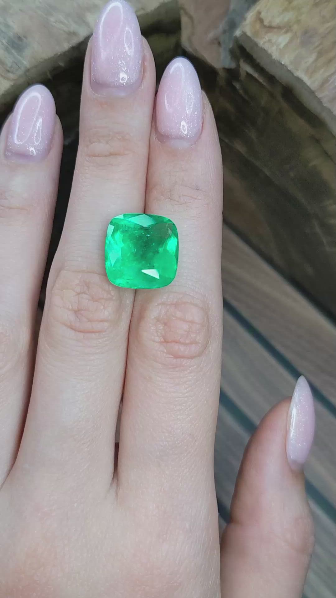 11.57 Ct. Emerald from Colombia Size Video