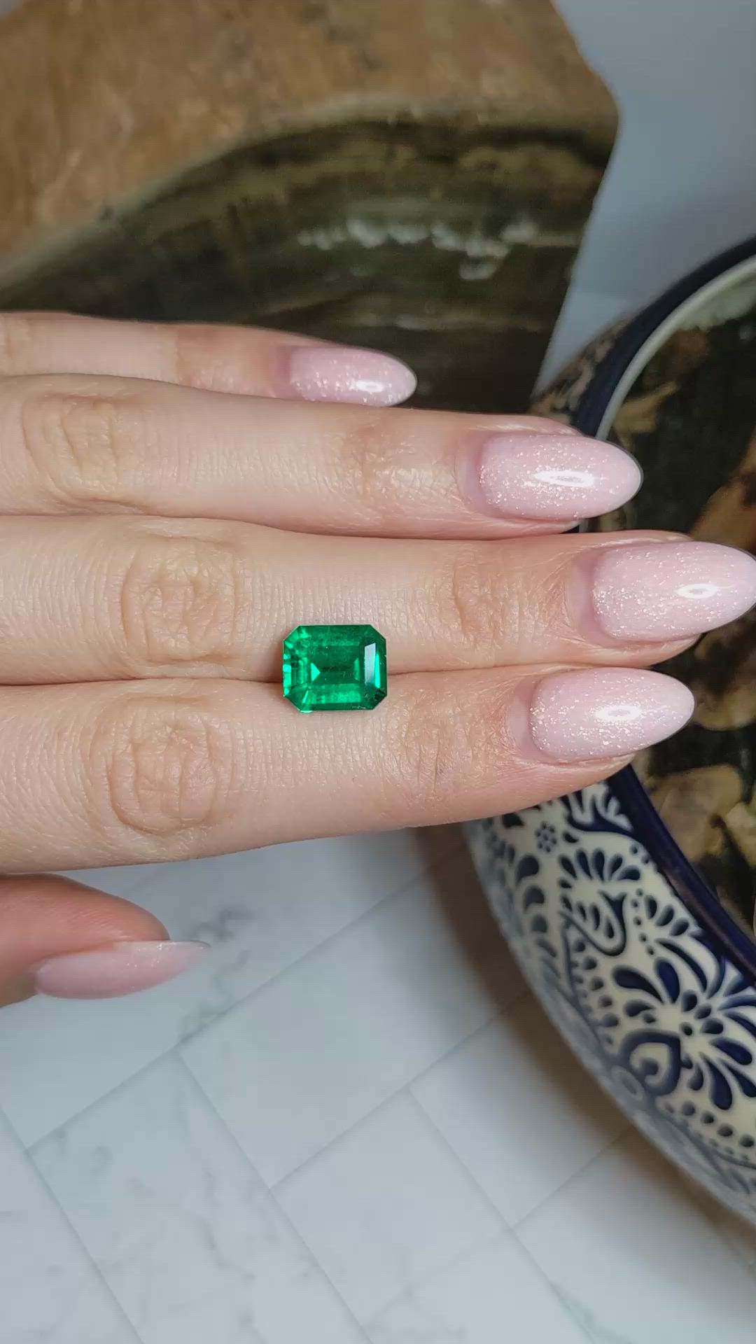 3.78 Ct. Emerald from Colombia - Muzo Size Video