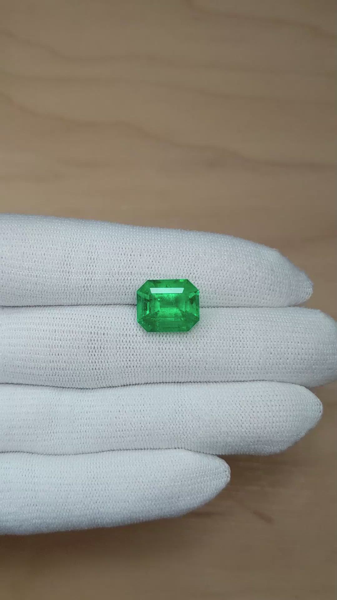 8.29 Ct. Emerald from Colombia Size Video