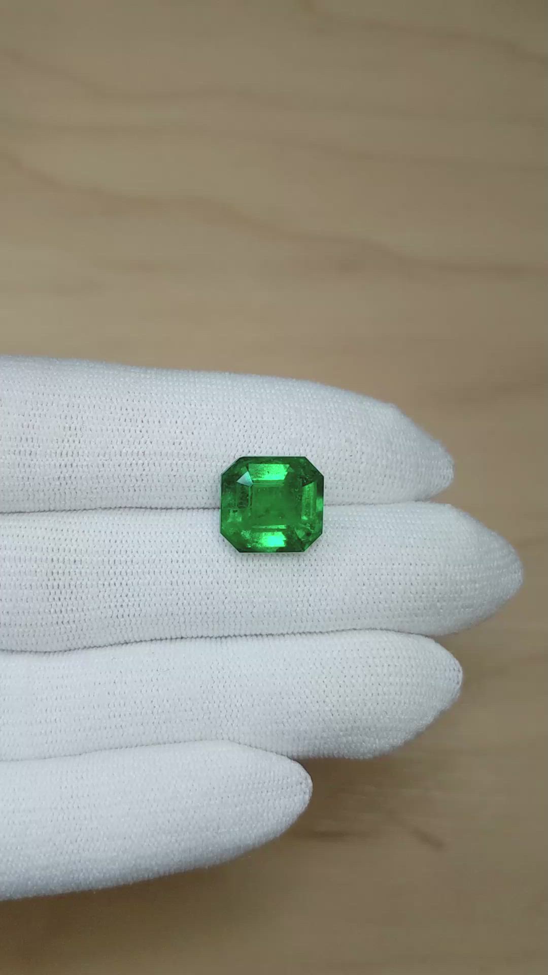 8.60 Ct. Emerald from Colombia Size Video