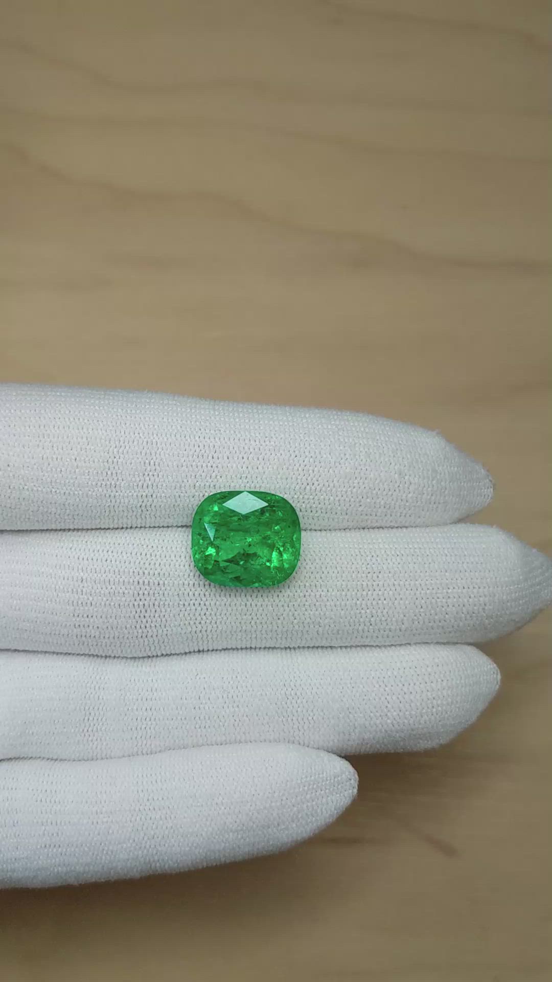 11.82 Ct. Emerald from Colombia Size Video