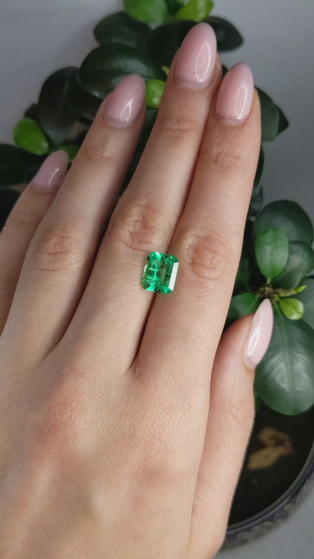 2.66 Ct. Emerald from Colombia Size Video