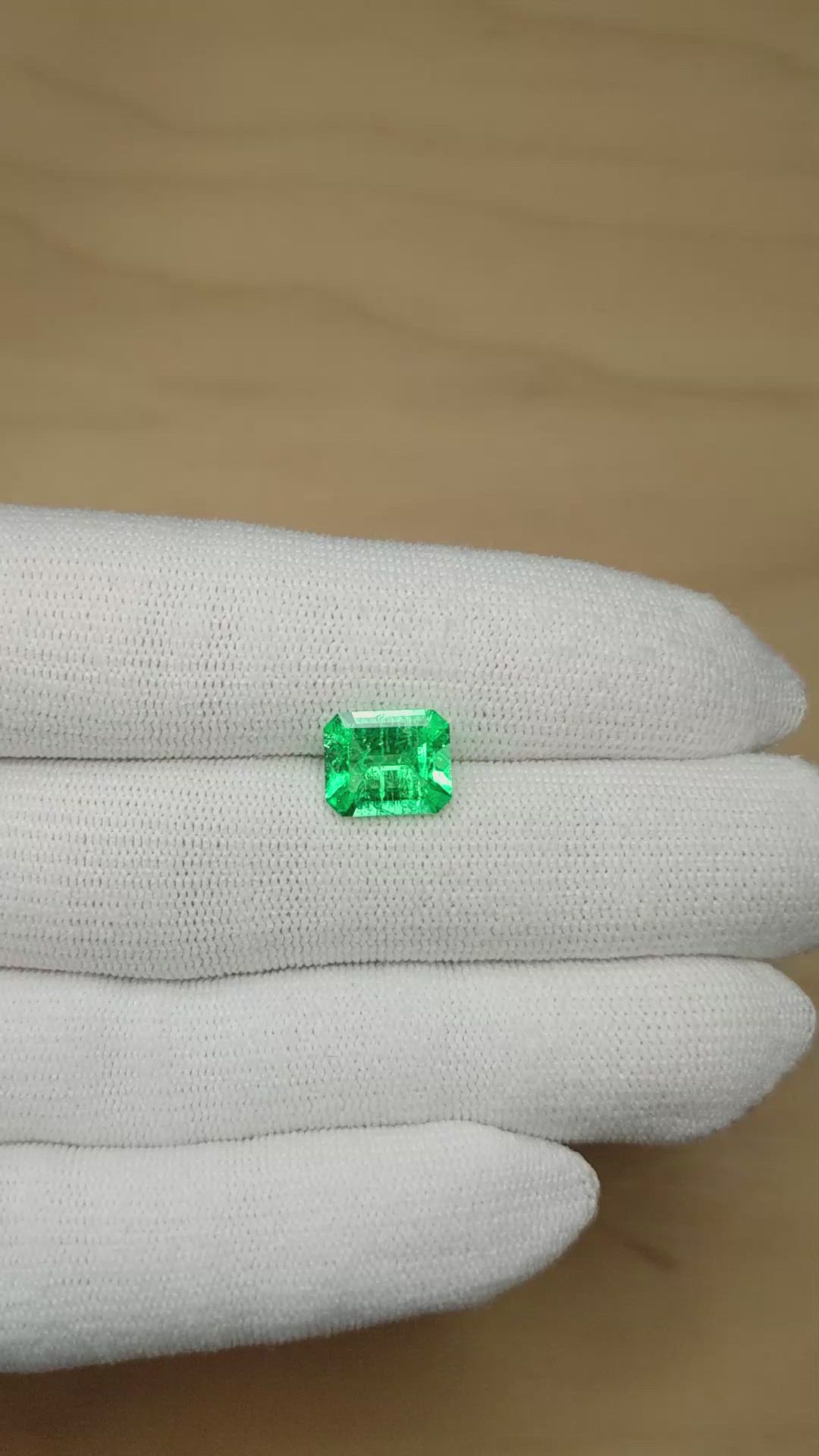 2.66 Ct. Emerald from Colombia Size Video