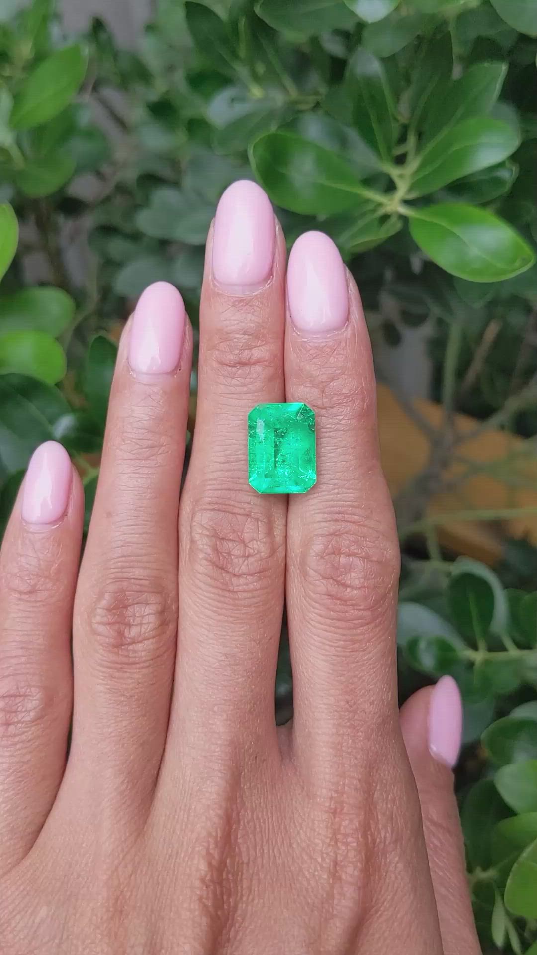 6.09 Ct. Emerald from Colombia Size Video