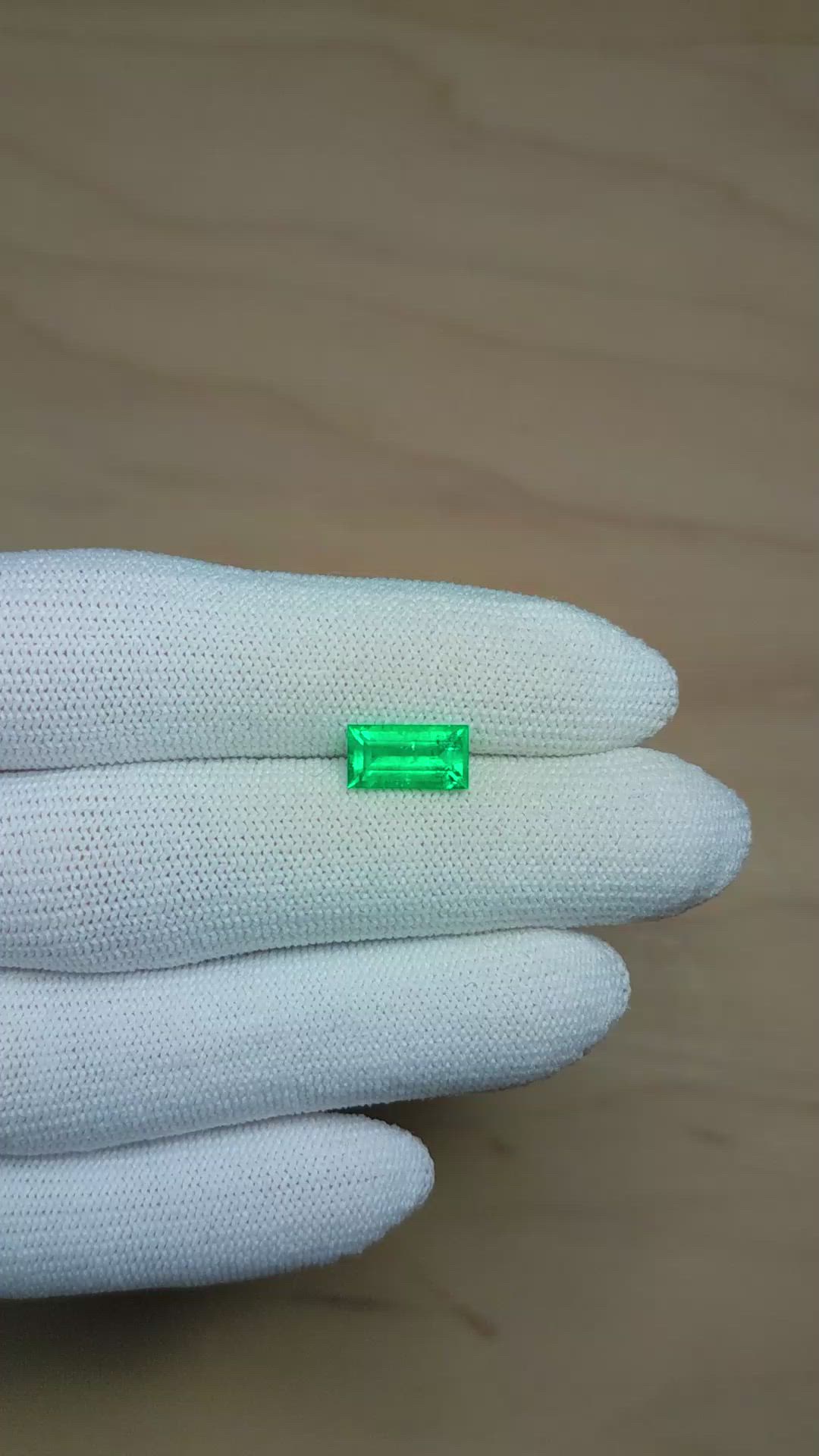 1.52 Ct. Emerald from Colombia Size Video
