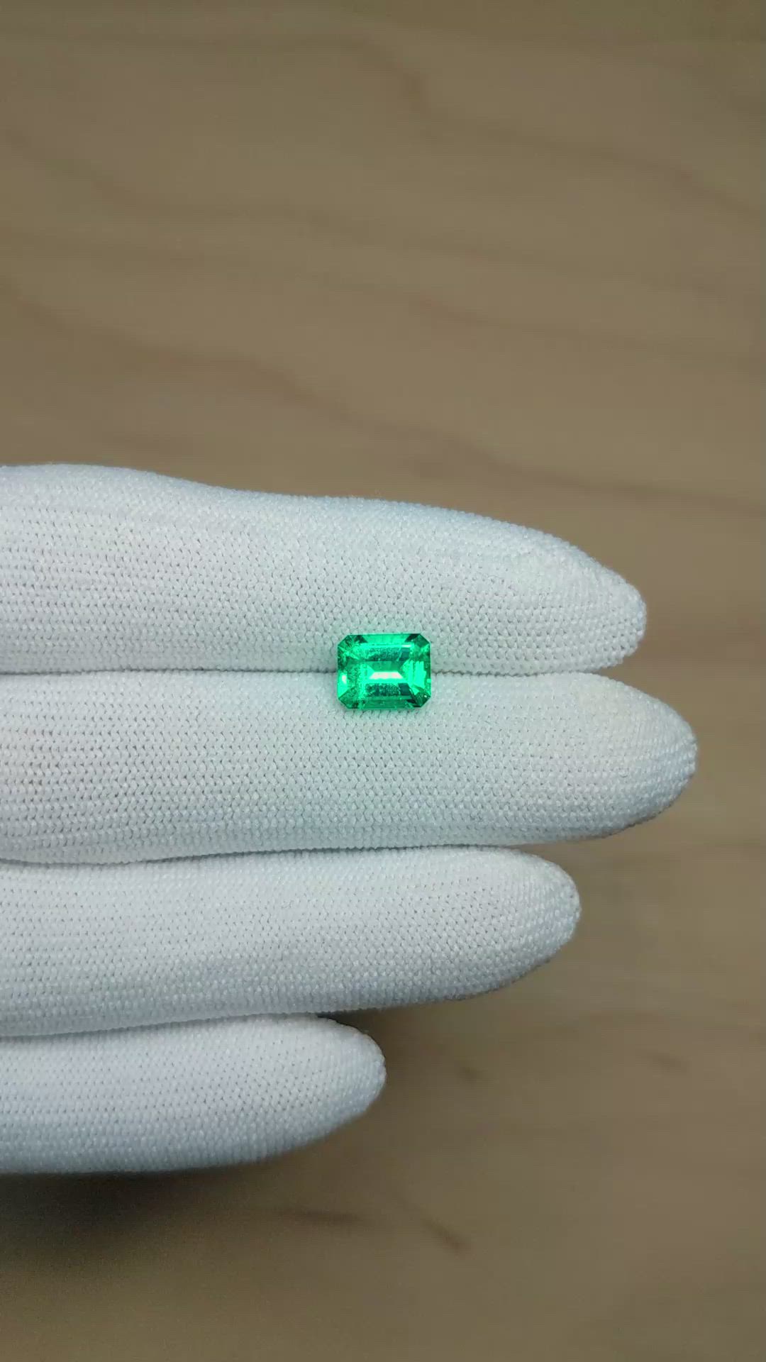 1.34 Ct. Emerald from Colombia Size Video